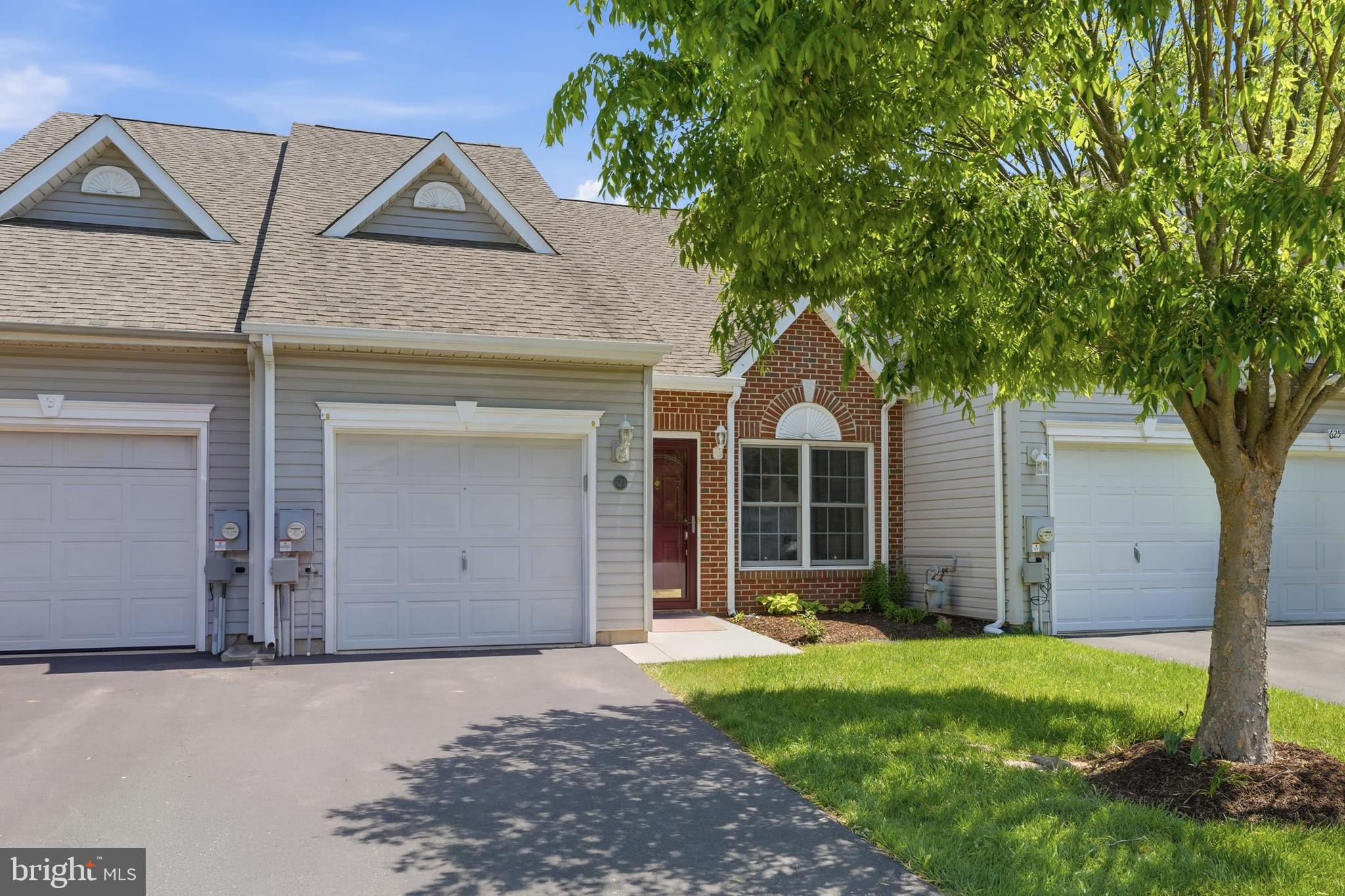 CROSSINGS AT CHRIS - Residential
