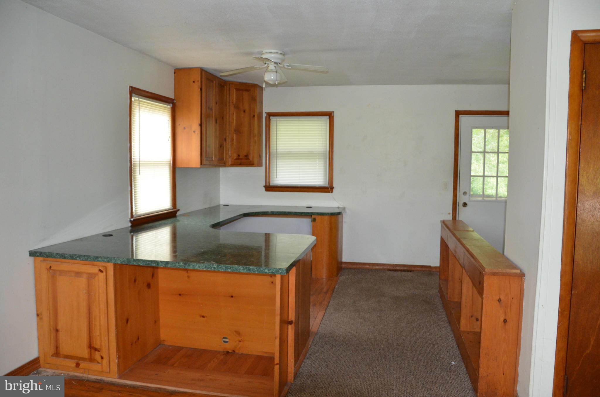 COLLEGE HEIGHTS - Residential Lease