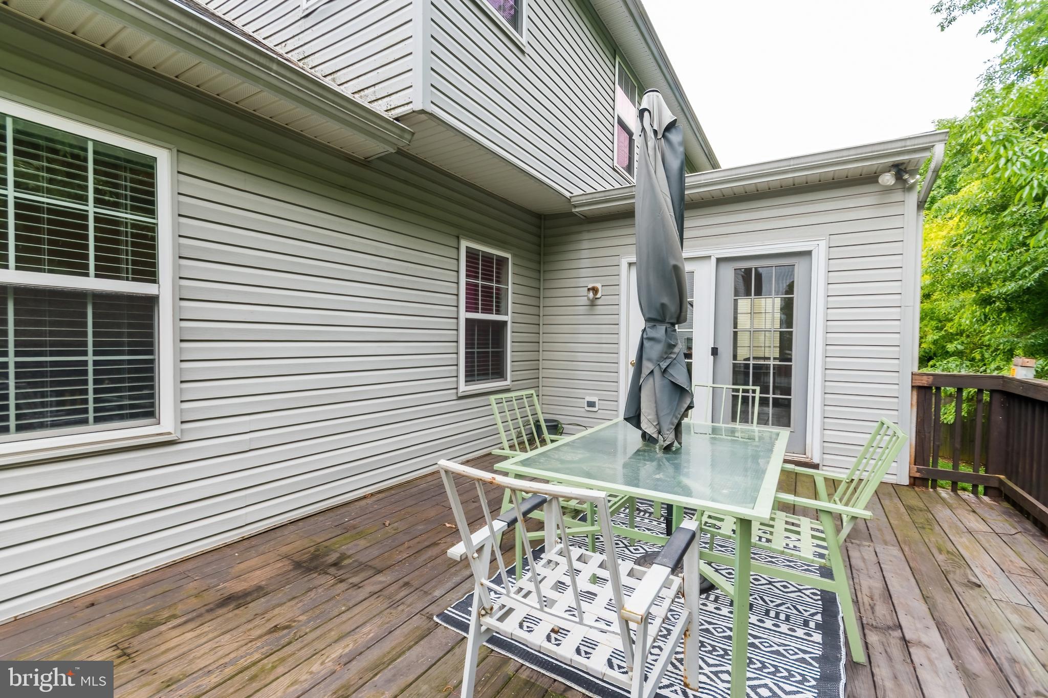 LAUREL RIDGE - Residential