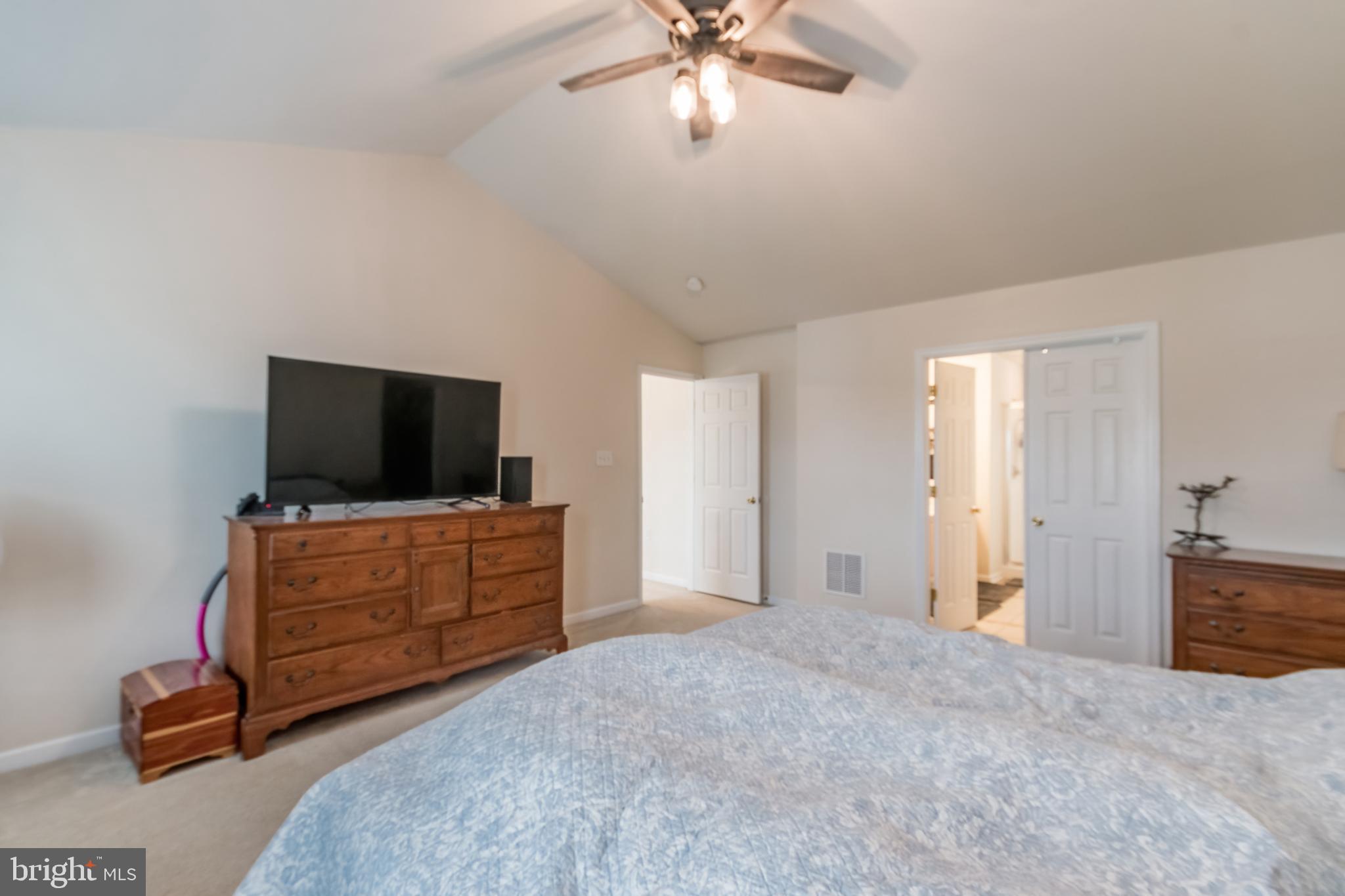 LAUREL RIDGE - Residential