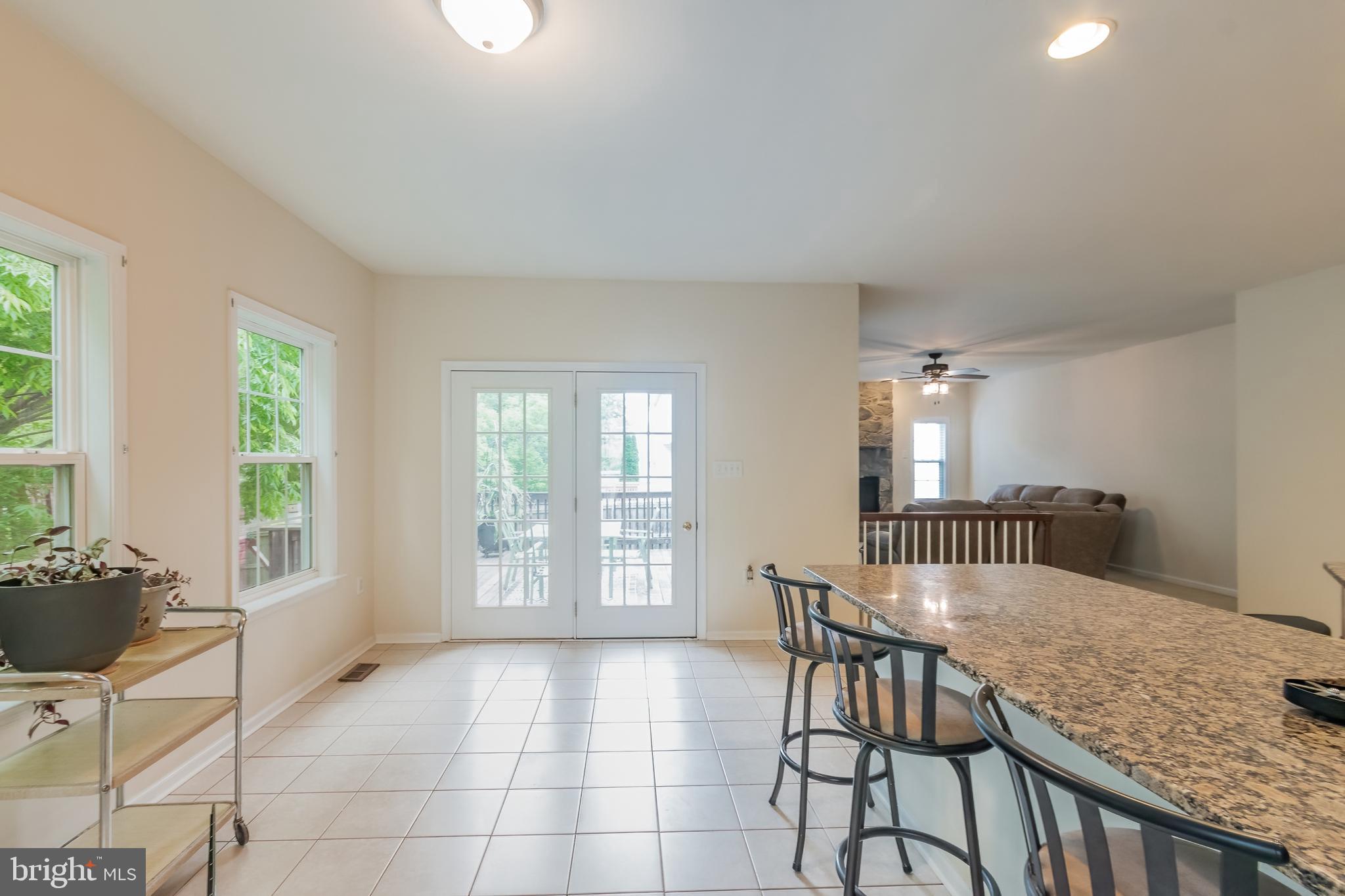 LAUREL RIDGE - Residential