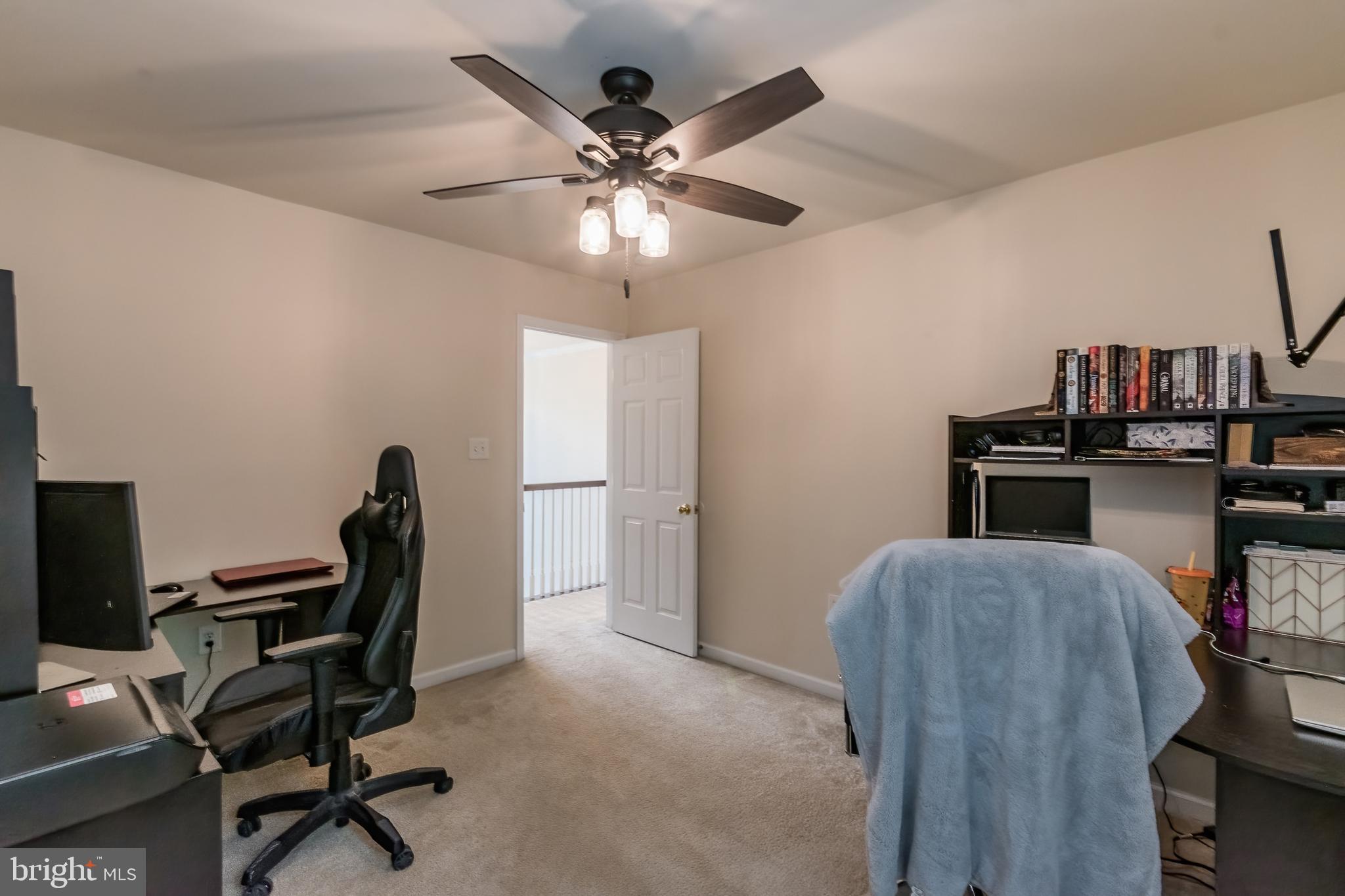 LAUREL RIDGE - Residential