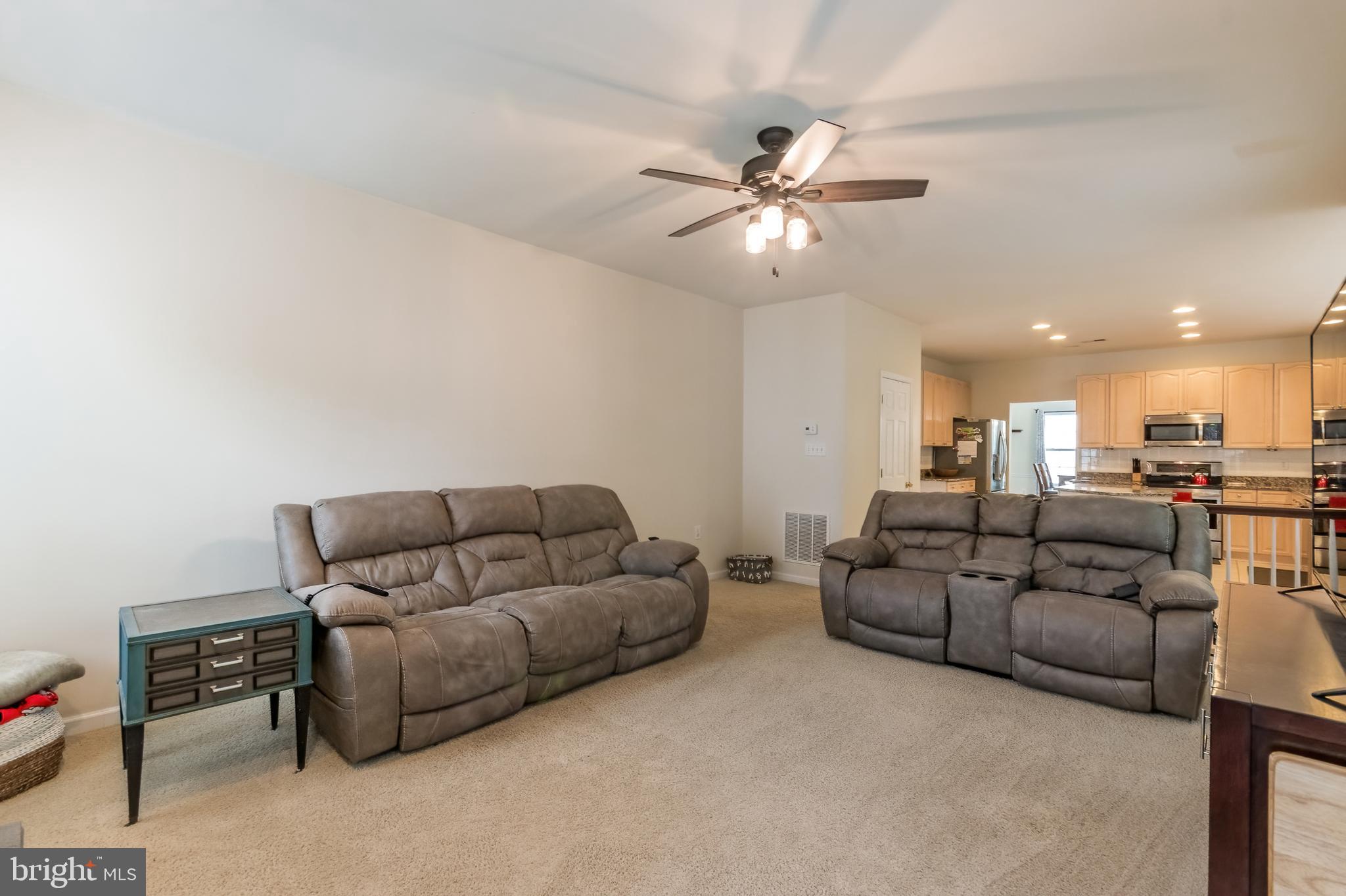 LAUREL RIDGE - Residential