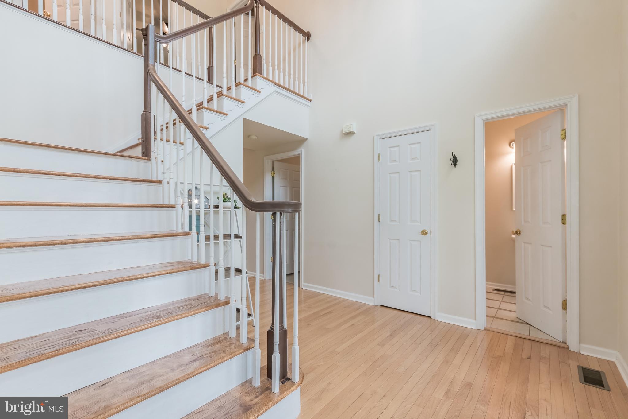 LAUREL RIDGE - Residential