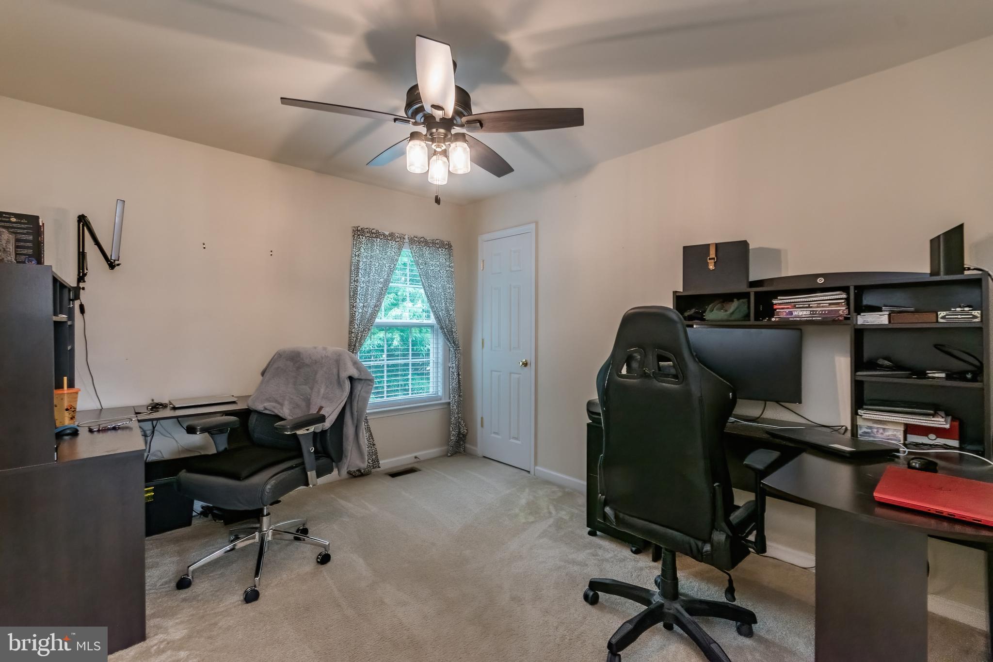 LAUREL RIDGE - Residential