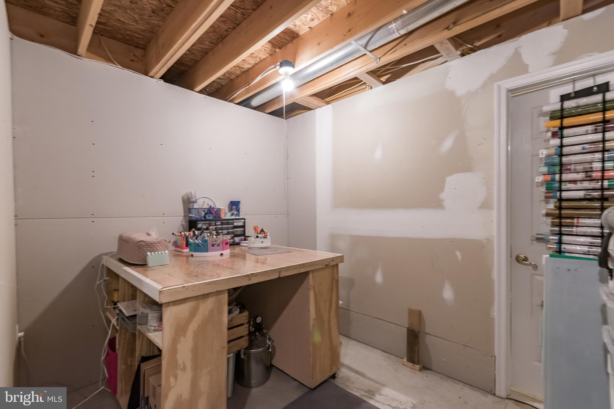 LAUREL RIDGE - Residential