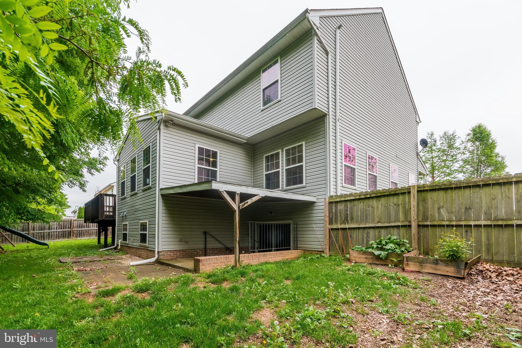 LAUREL RIDGE - Residential