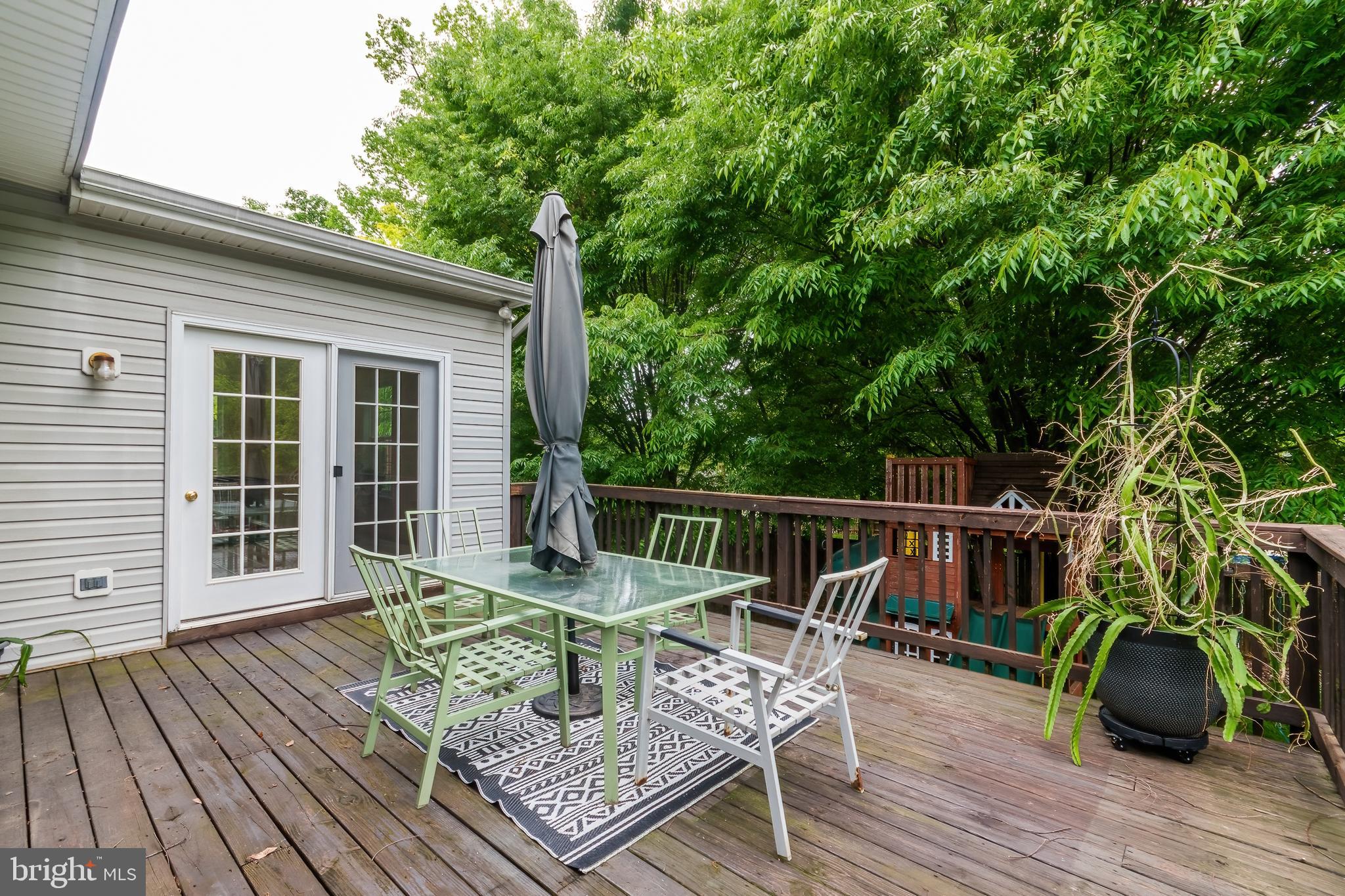 LAUREL RIDGE - Residential