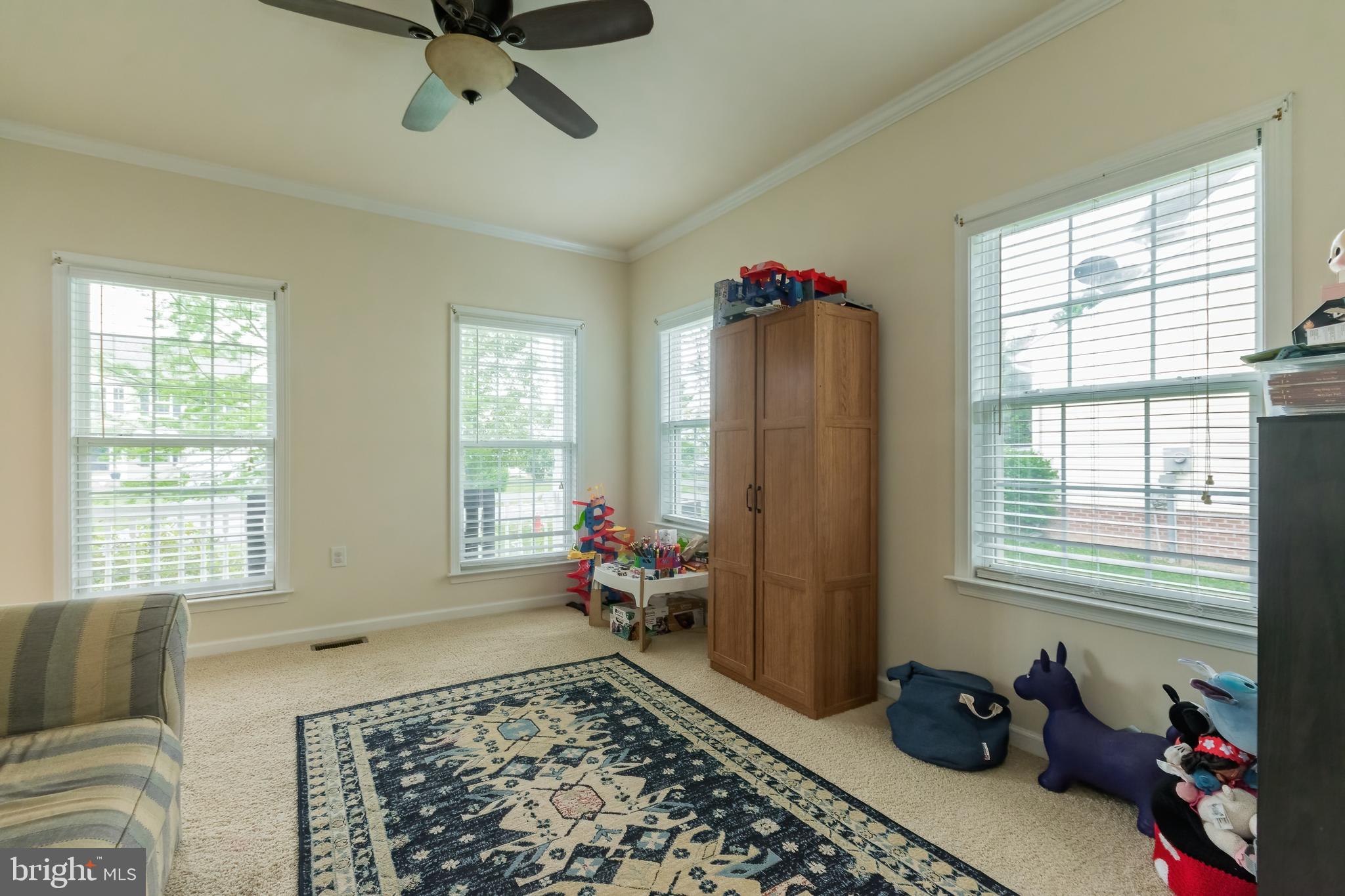 LAUREL RIDGE - Residential