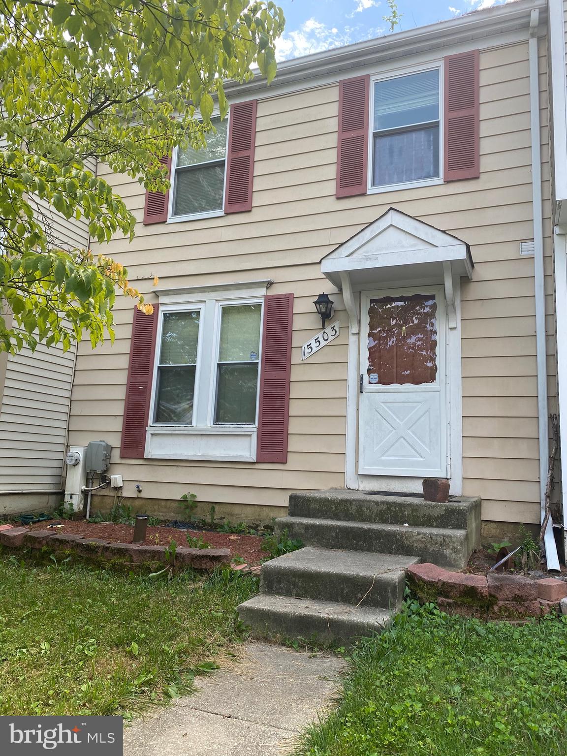 OAK POND TOWNHOU - Residential