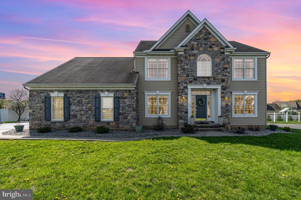 Photo of 711 Arbor Rose Avenue, MOUNT JOY, PA 17552 (MLS # PALA2068546)