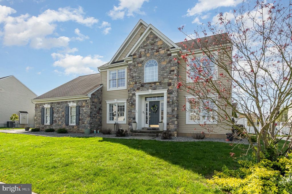 Photo of 711 Arbor Rose Avenue, MOUNT JOY, PA 17552 (MLS # PALA2068546)