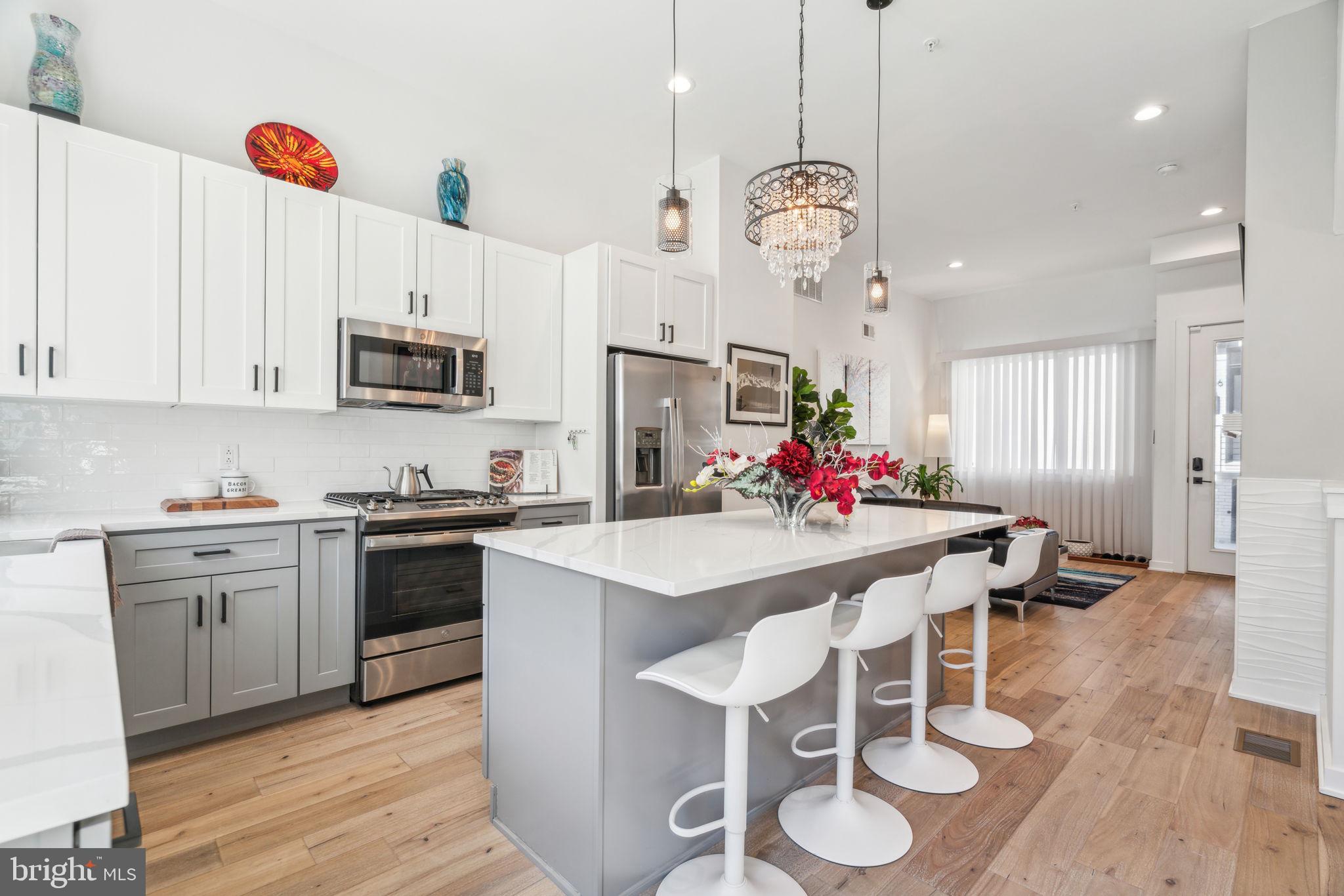 NORRIS SQUARE - Residential