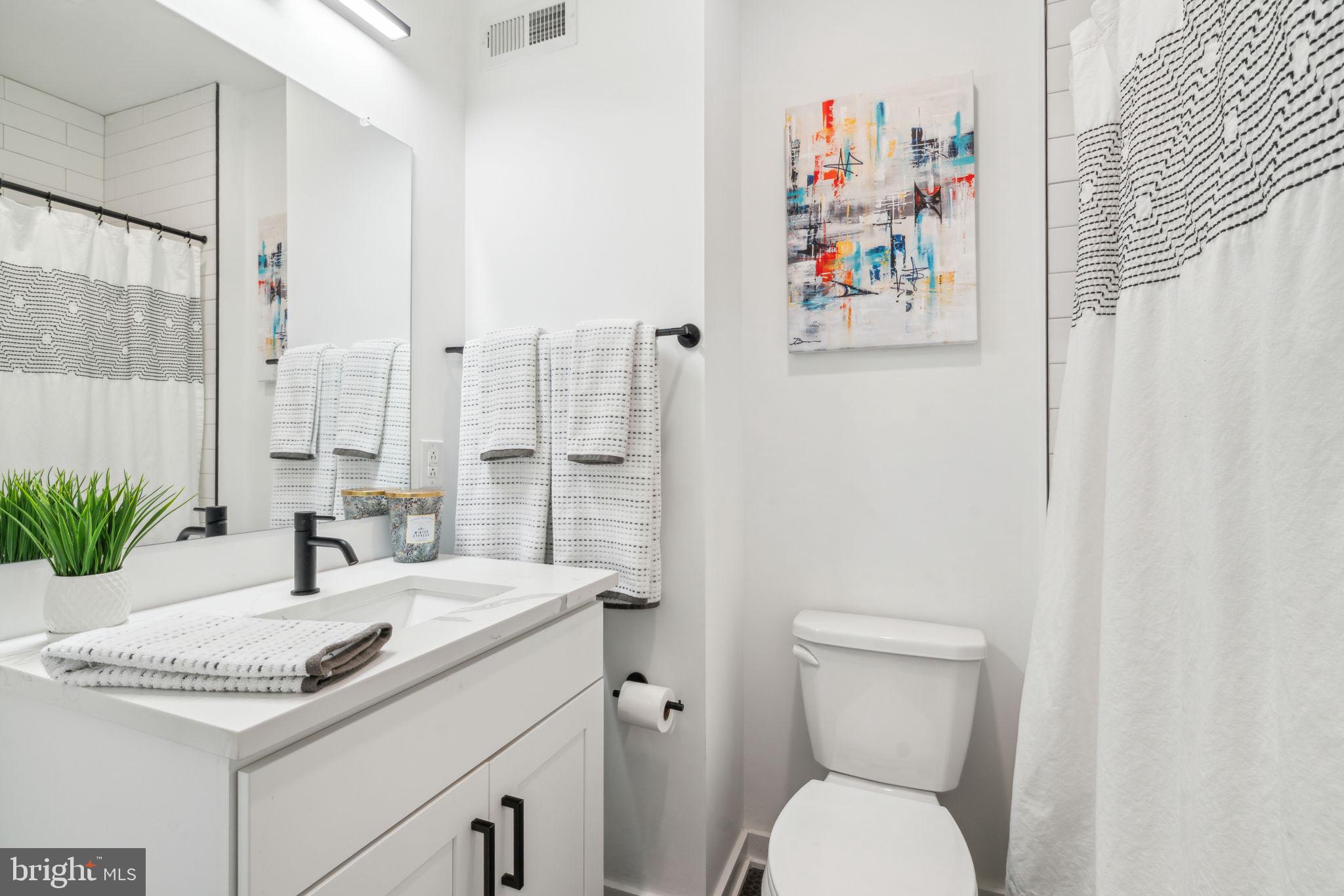 NORRIS SQUARE - Residential