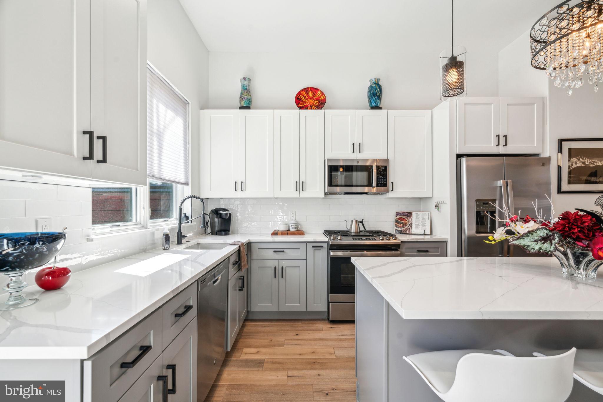 NORRIS SQUARE - Residential