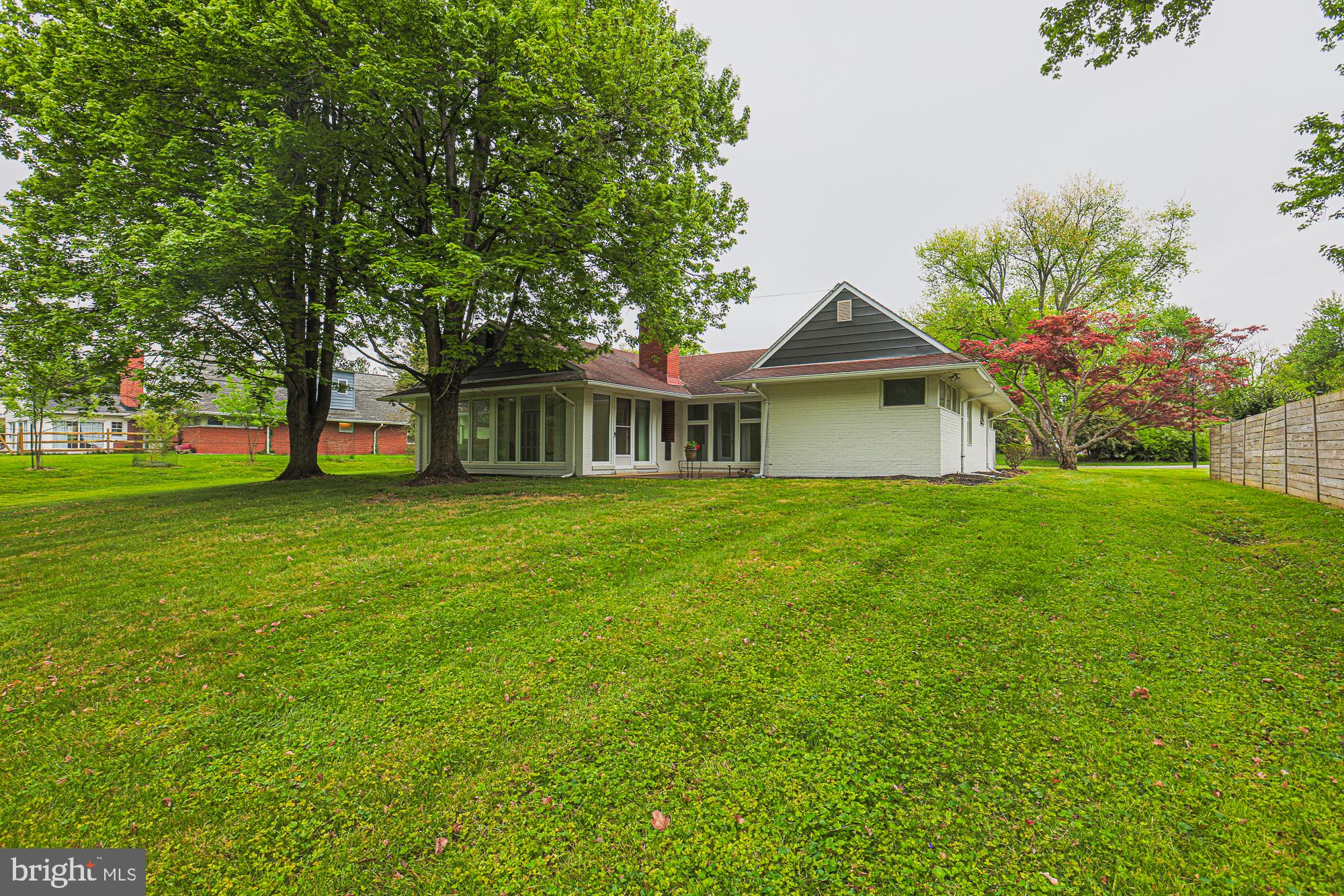 LONG MEADOW ESTATES - Residential
