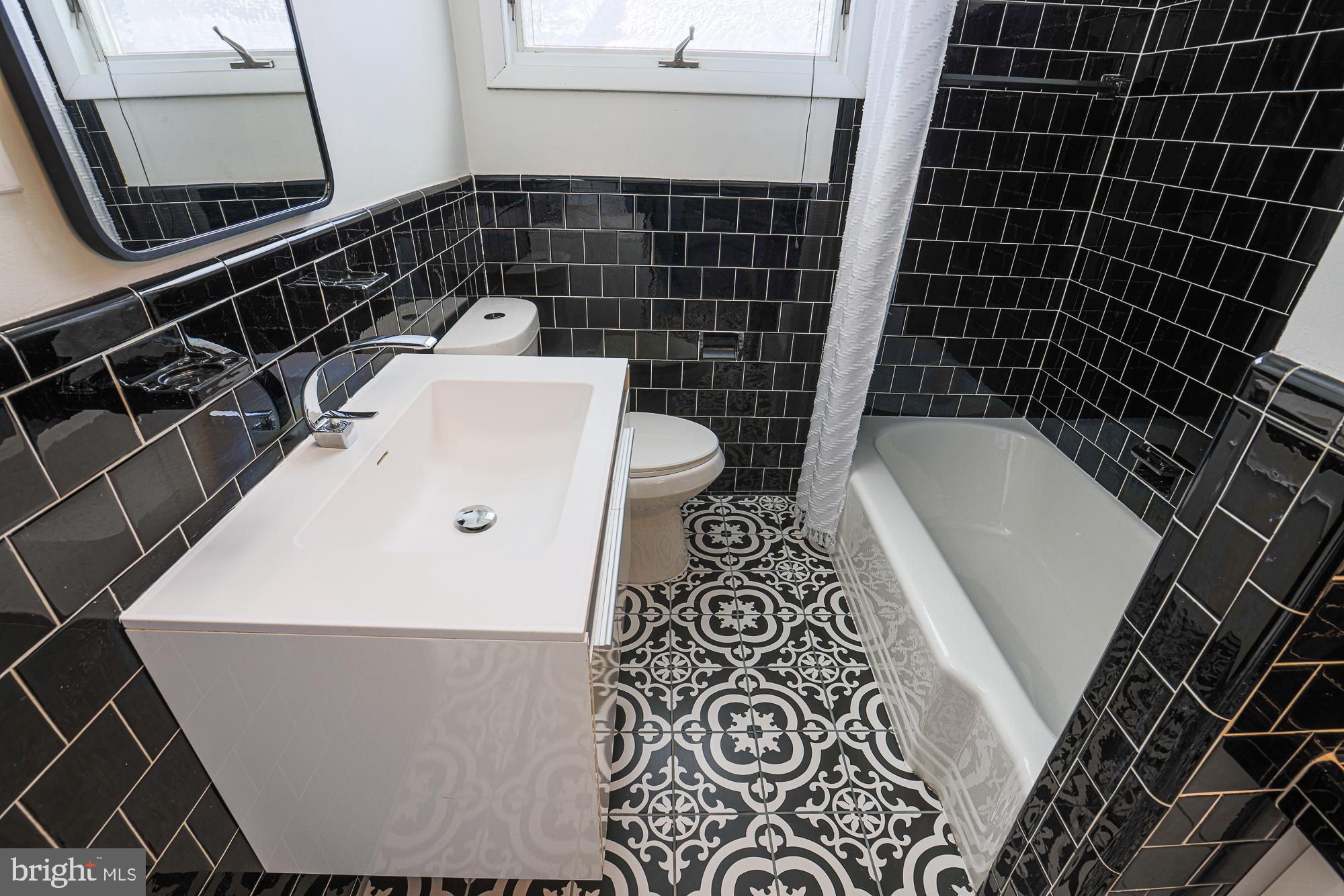 LONG MEADOW ESTATES - Residential