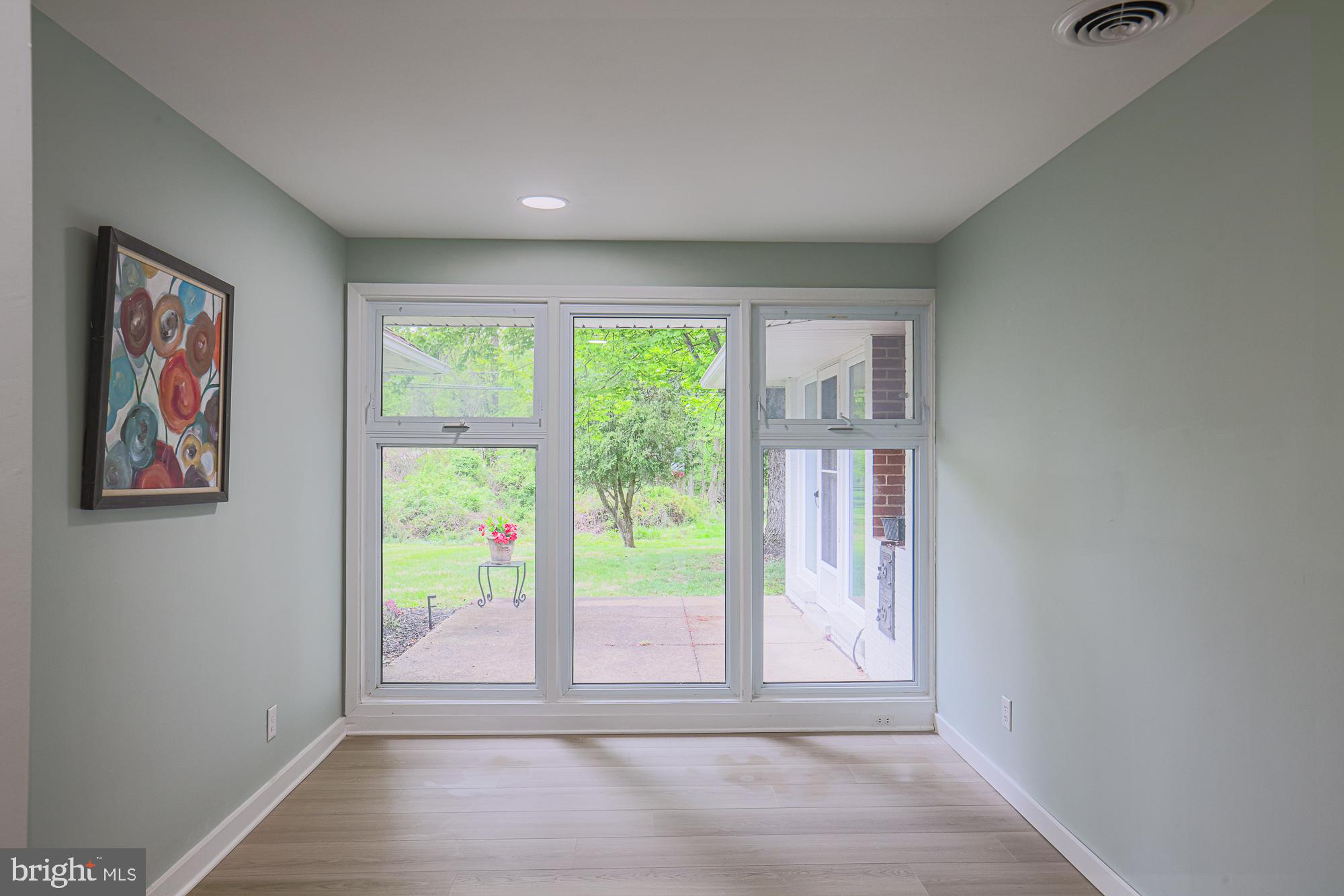 LONG MEADOW ESTATES - Residential
