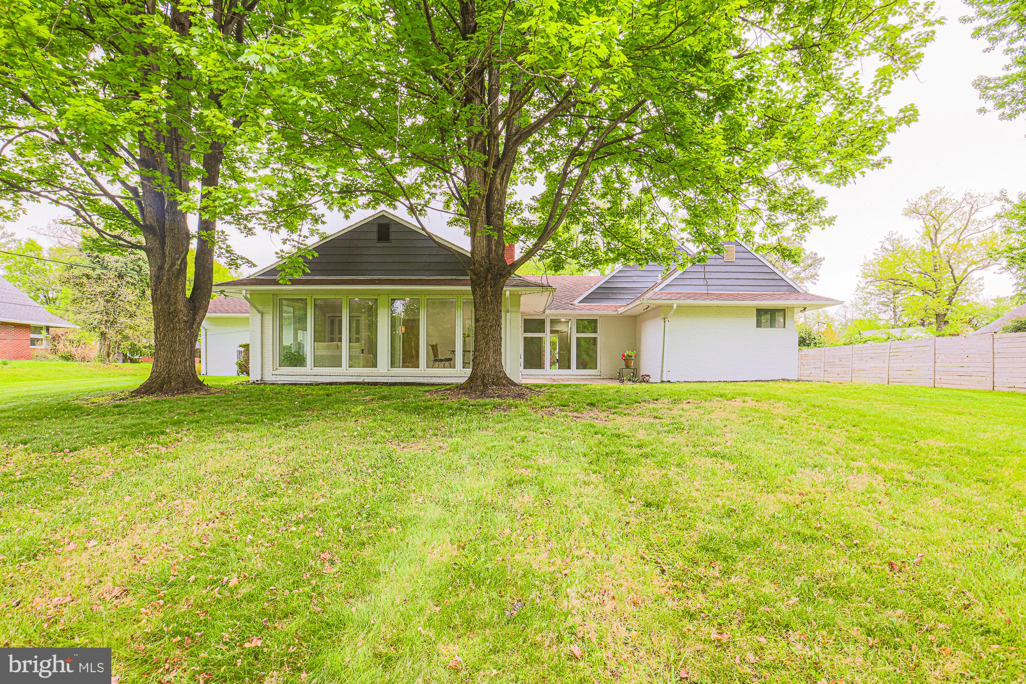 LONG MEADOW ESTATES - Residential