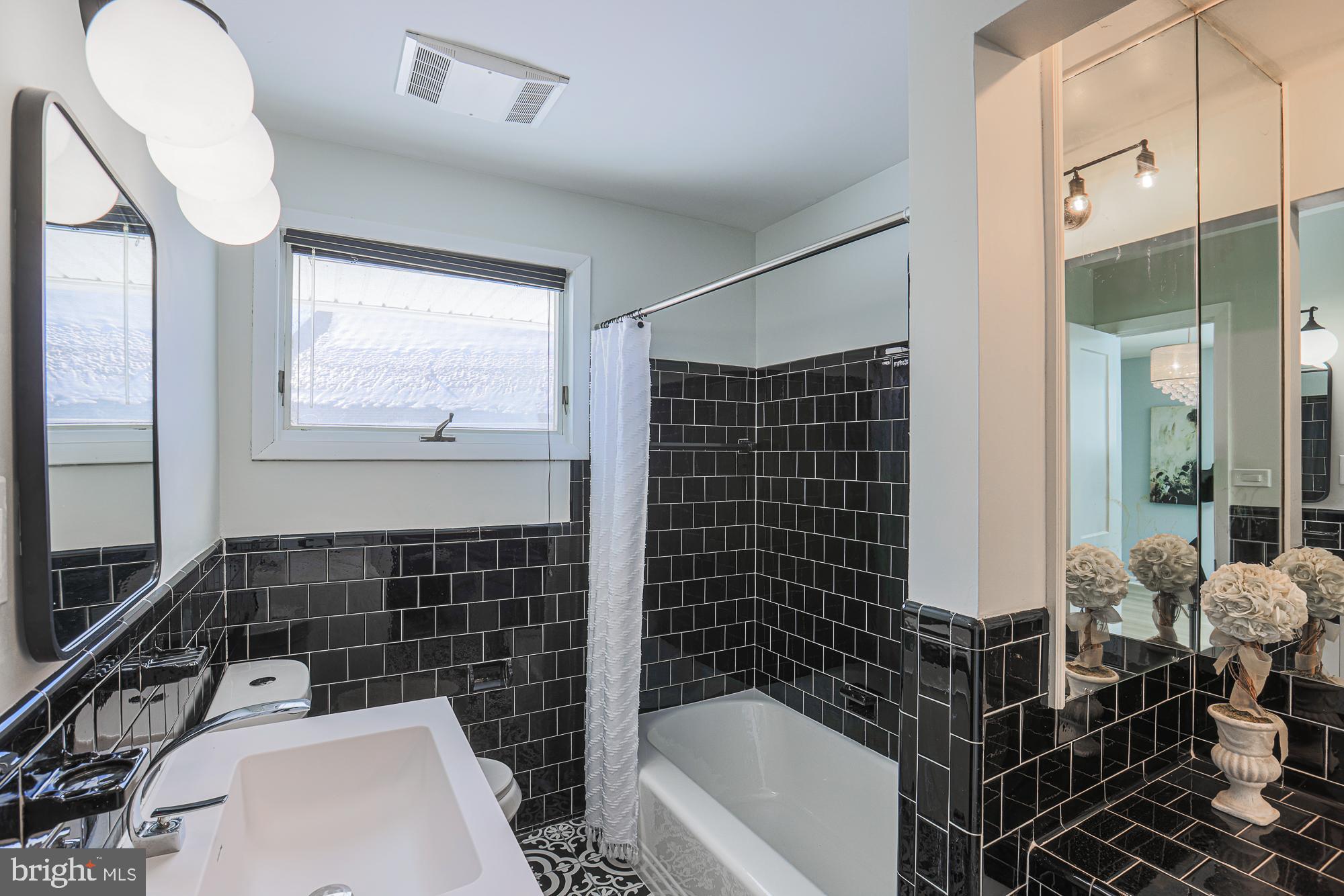 LONG MEADOW ESTATES - Residential