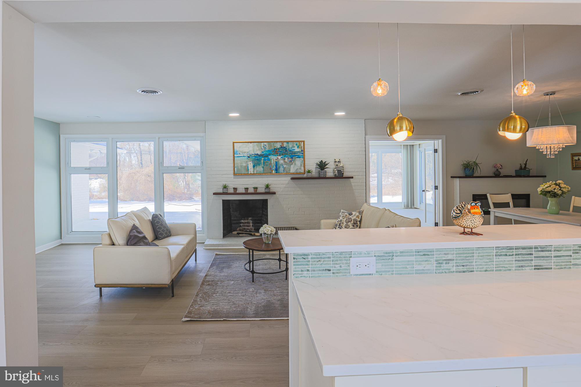 LONG MEADOW ESTATES - Residential