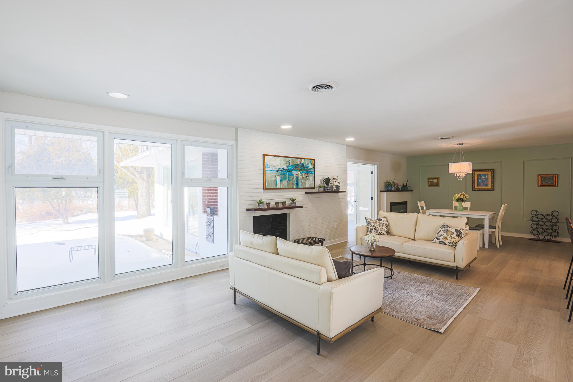 LONG MEADOW ESTATES - Residential