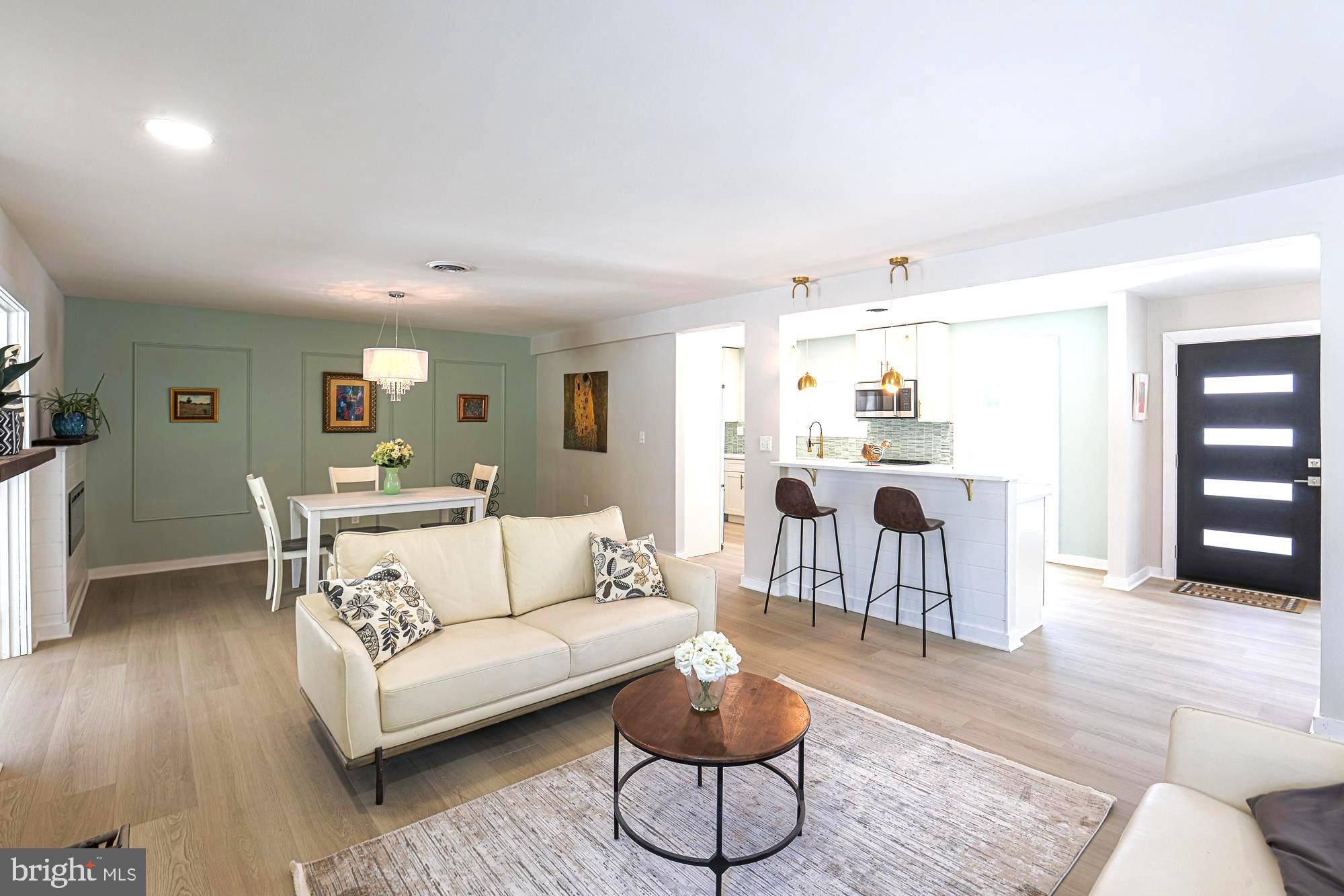 LONG MEADOW ESTATES - Residential