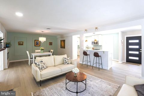 7900 IVY LANE BALTIMORE MD 21208