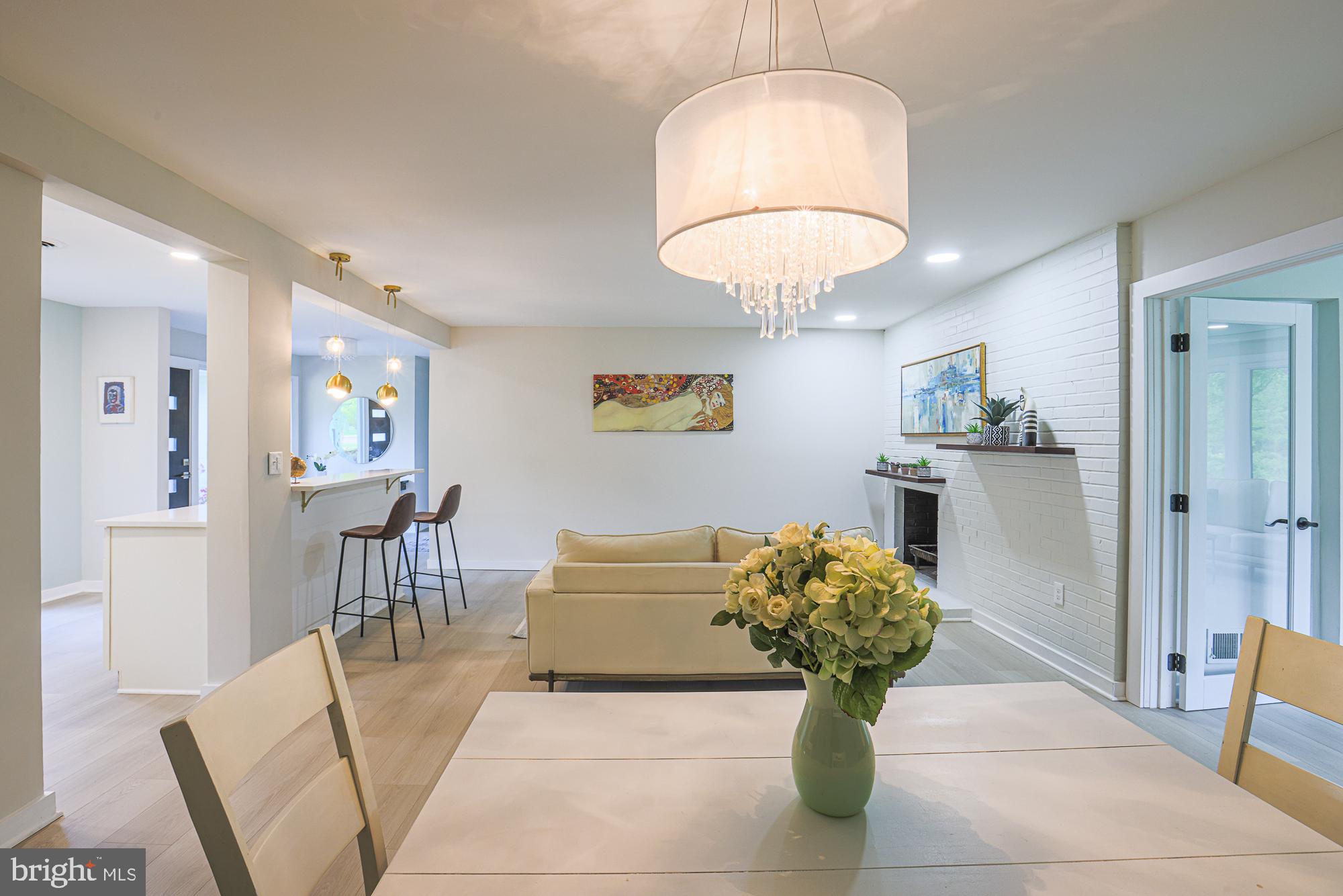 LONG MEADOW ESTATES - Residential
