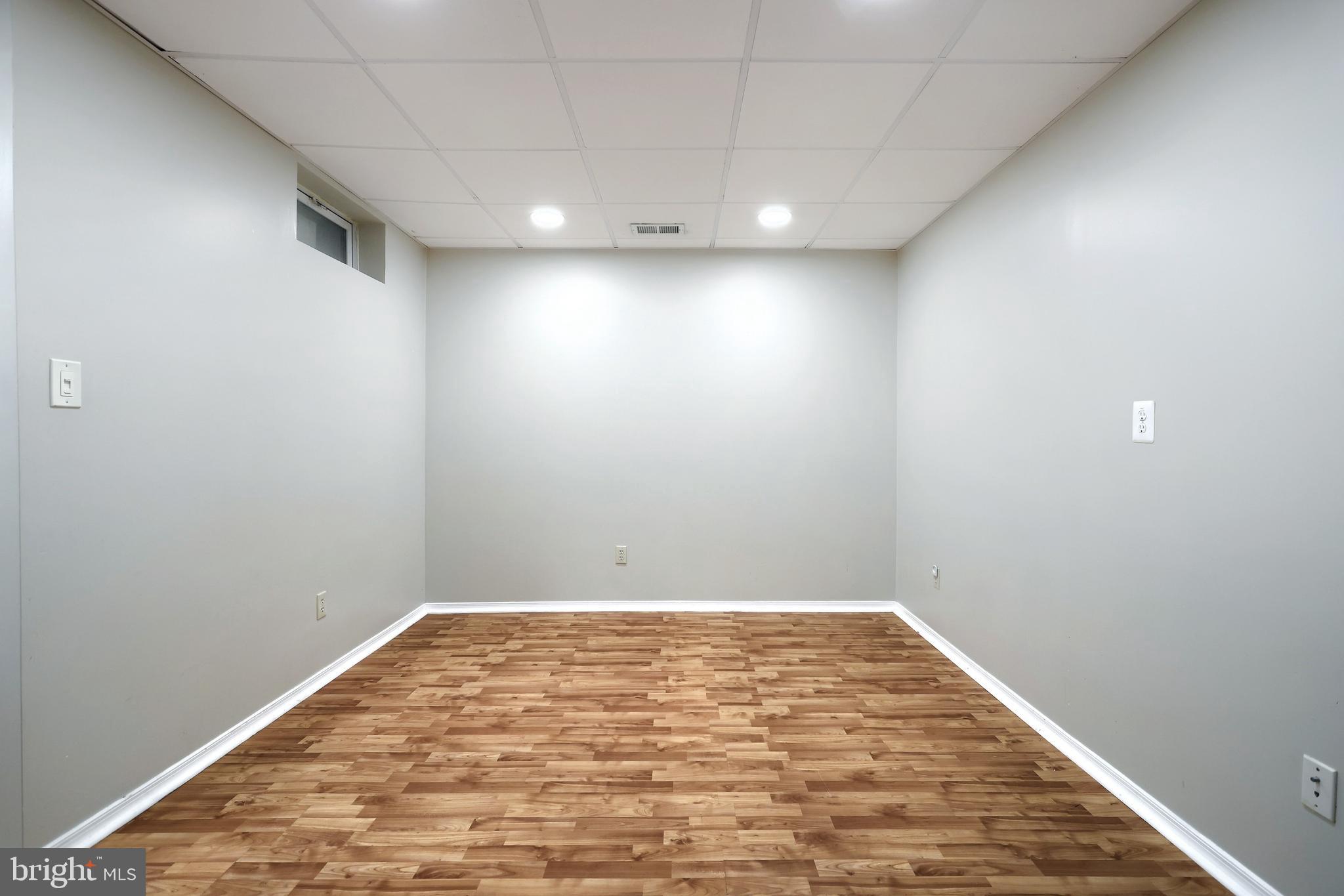 PEACEFIELDS - Residential