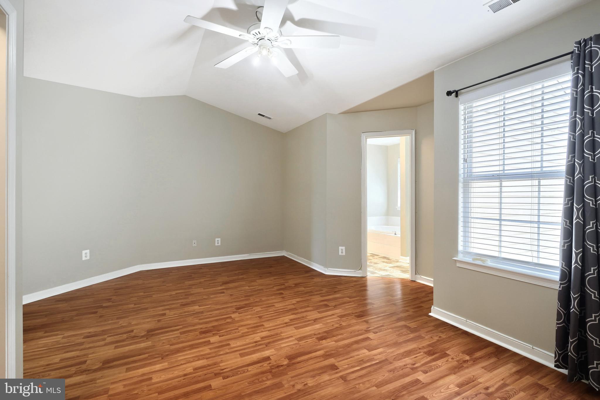 PEACEFIELDS - Residential