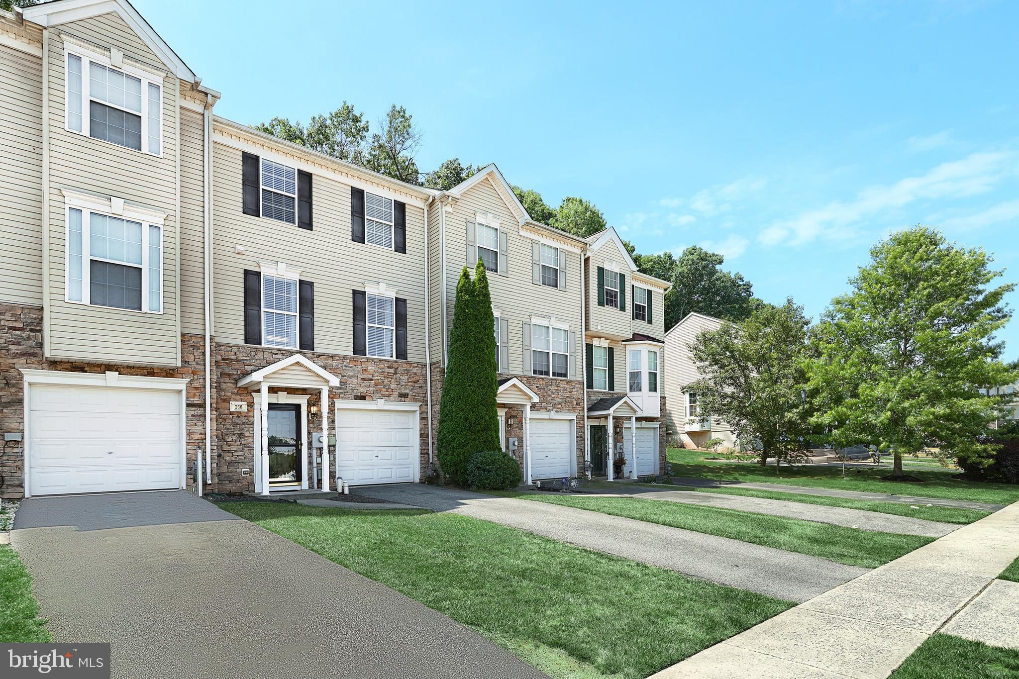 PEACEFIELDS - Residential