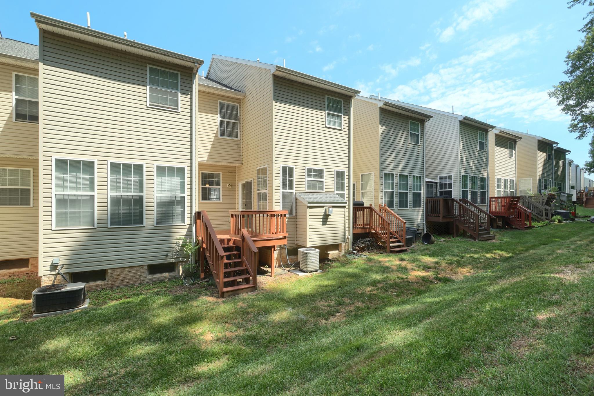 PEACEFIELDS - Residential