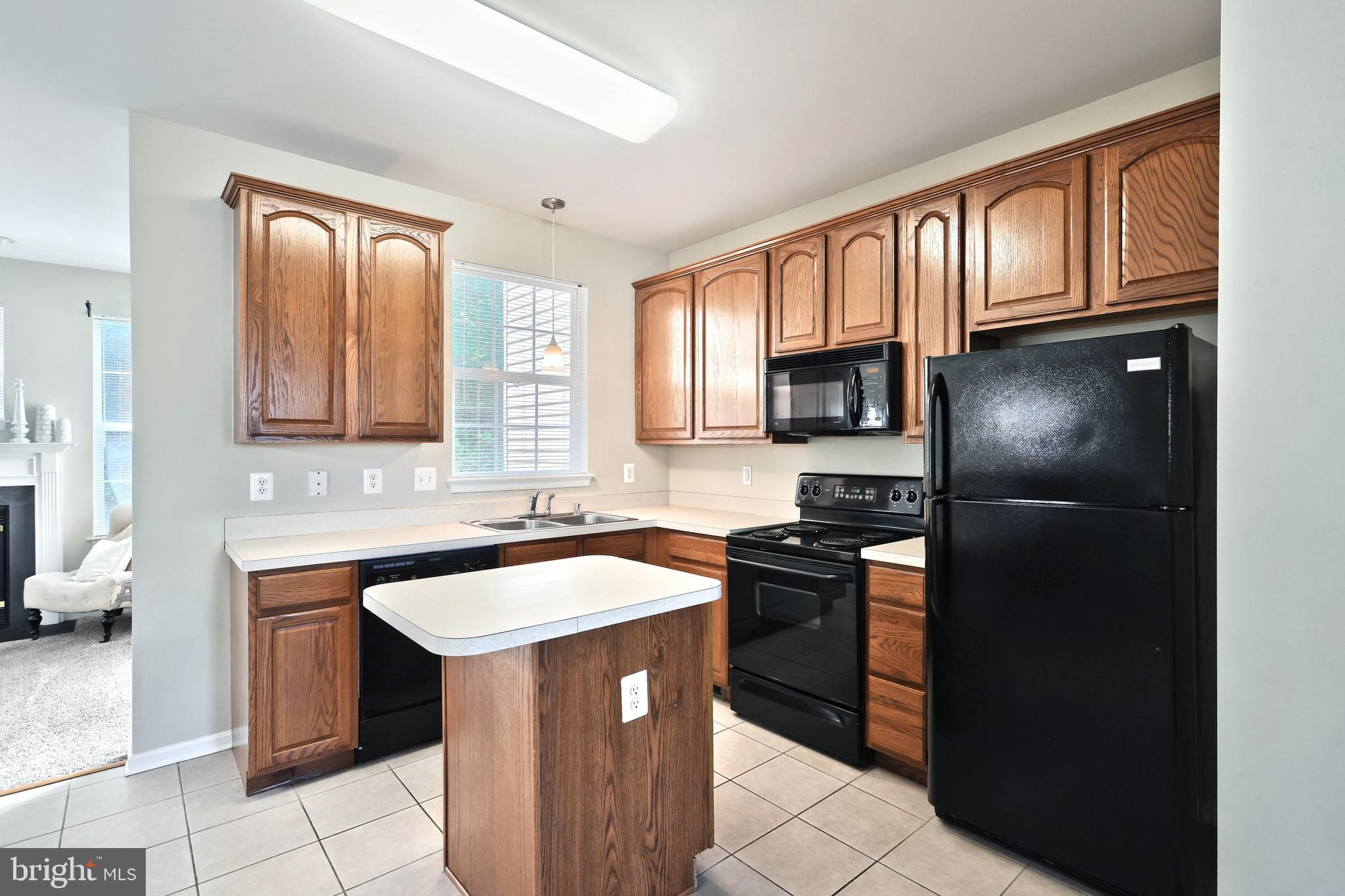 PEACEFIELDS - Residential