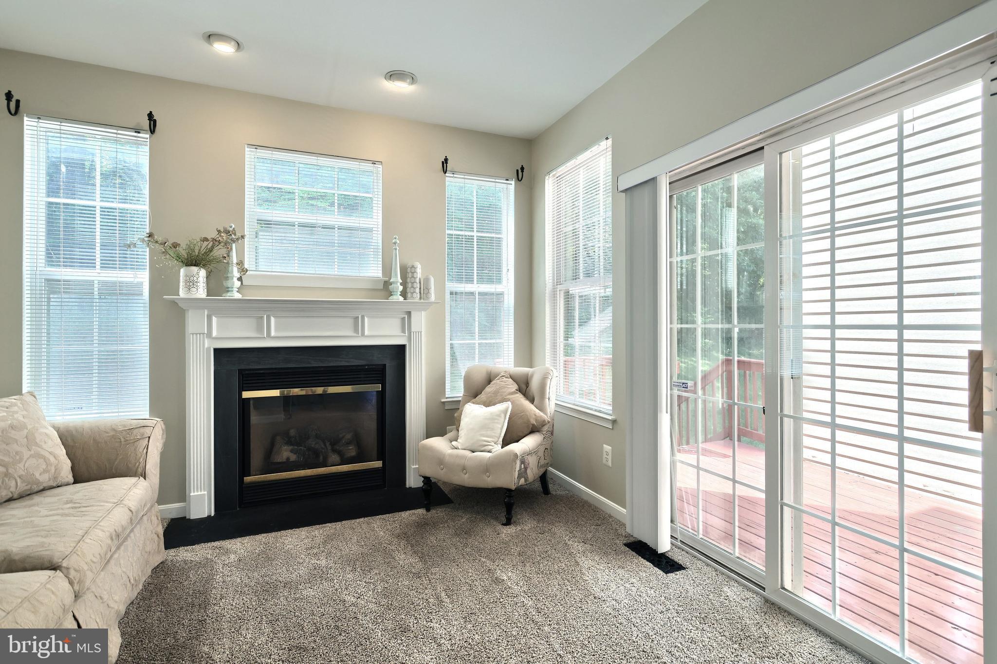 PEACEFIELDS - Residential