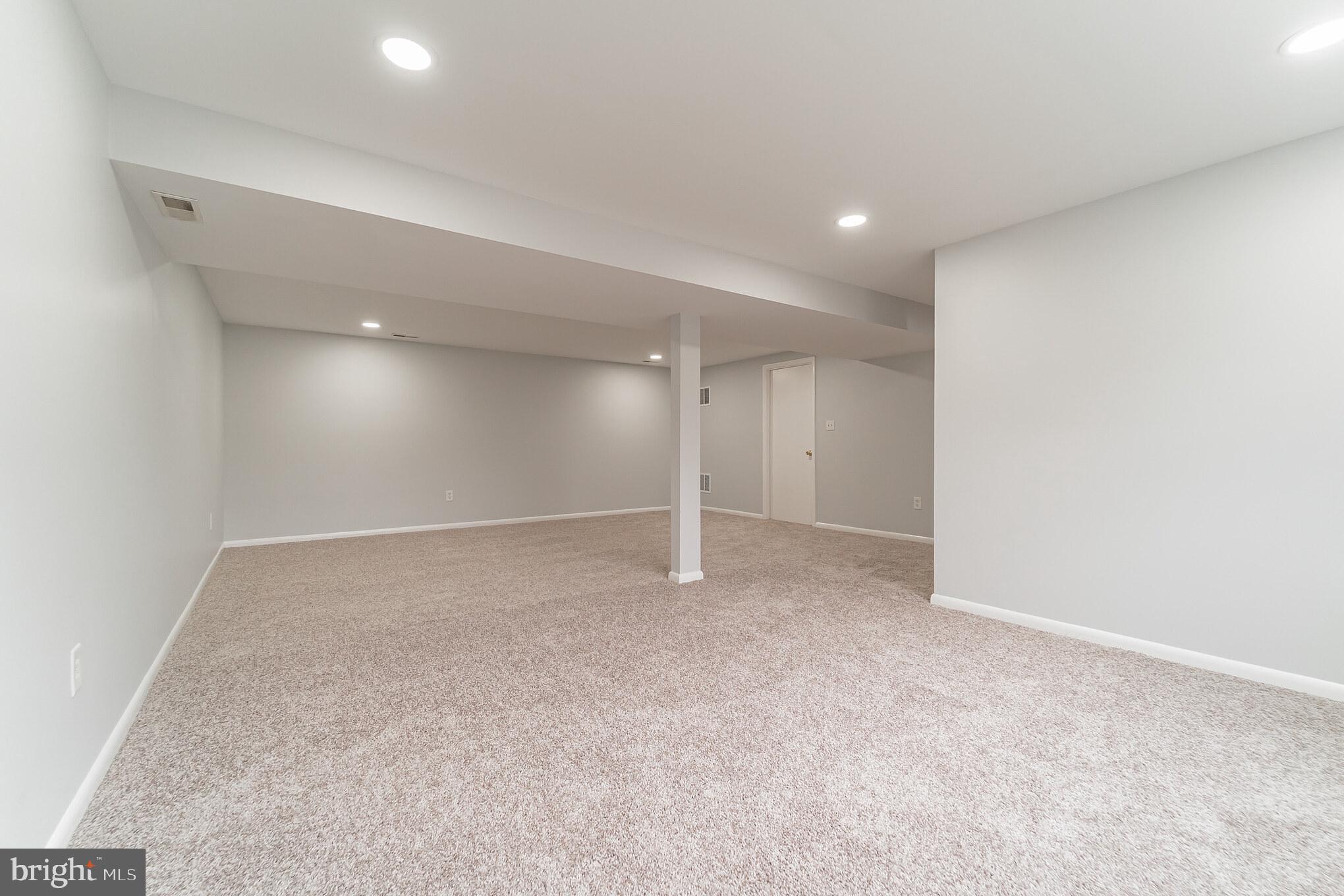 REISTERSTOWN - Residential