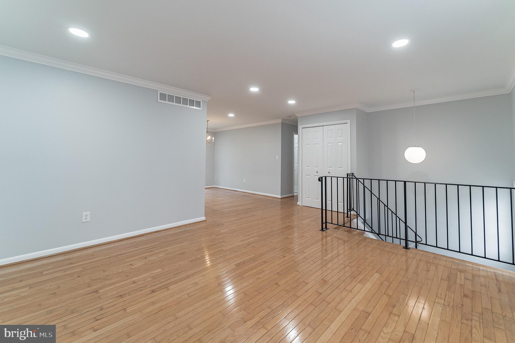 REISTERSTOWN - Residential