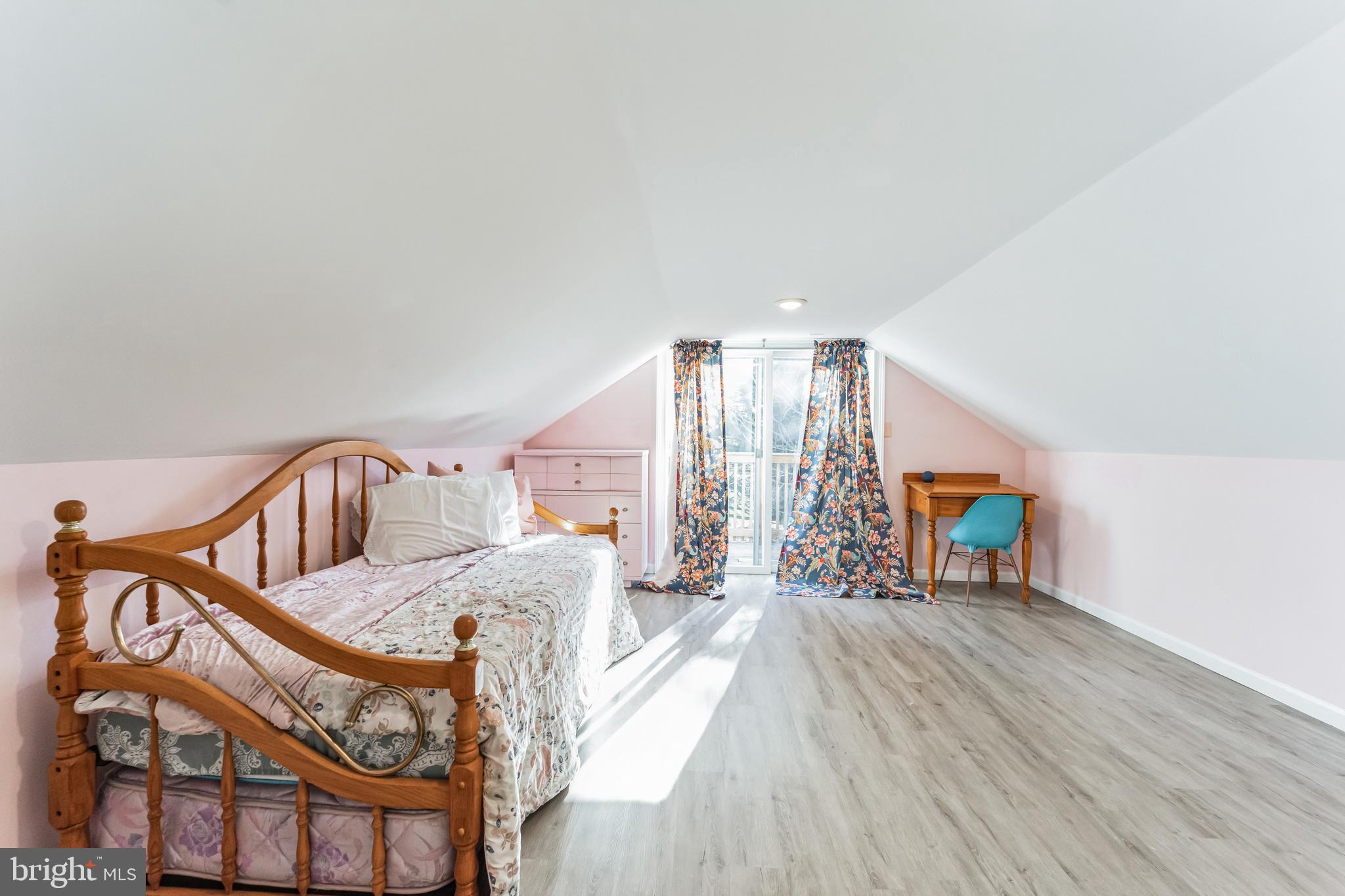 KINGSVILLE - Residential