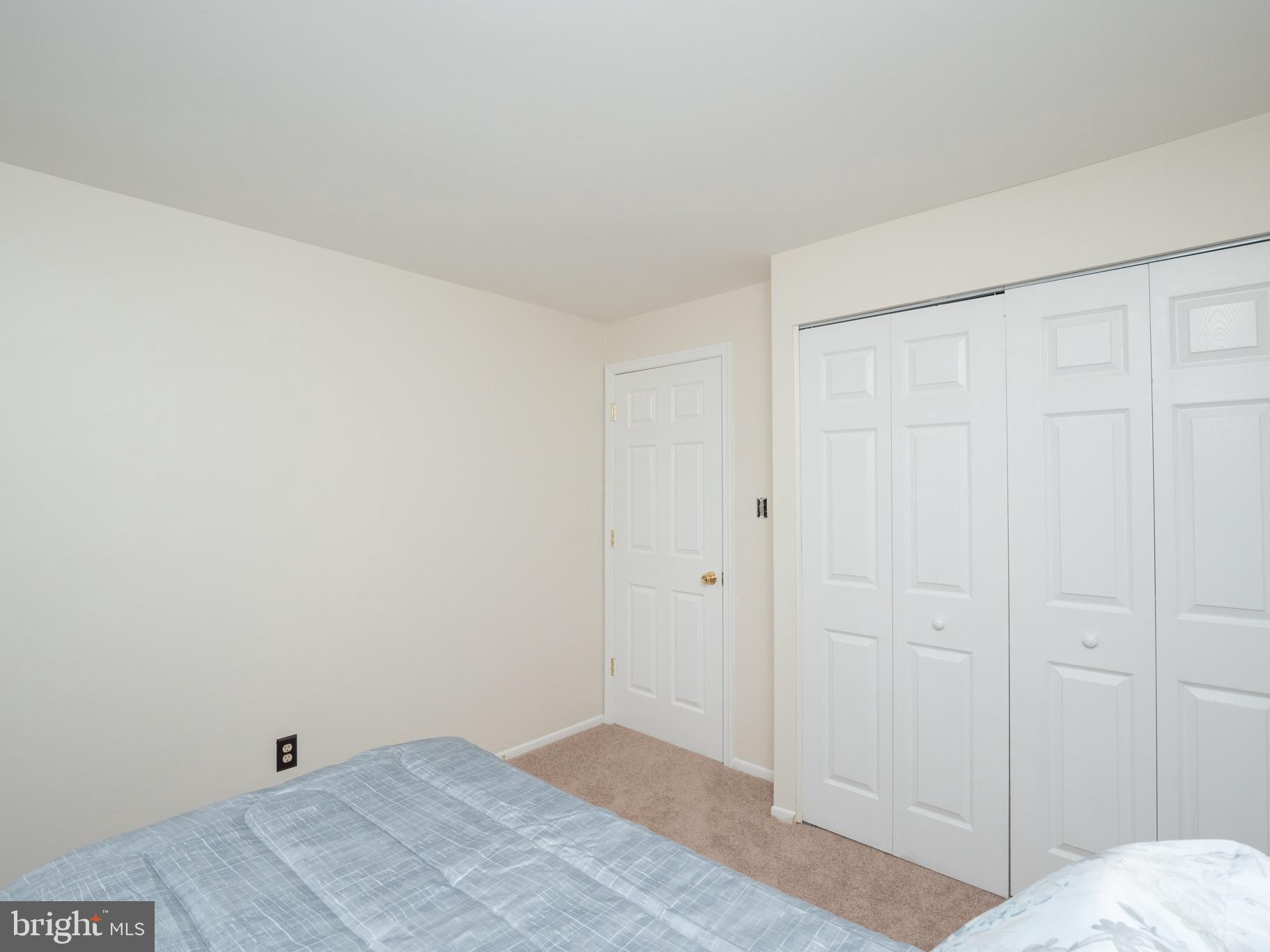 CROFTON SQUARE - Residential