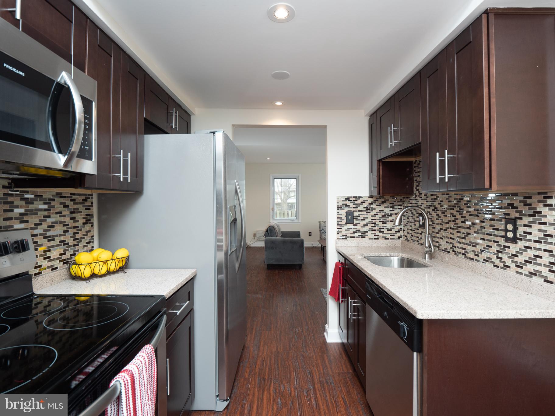 CROFTON SQUARE - Residential