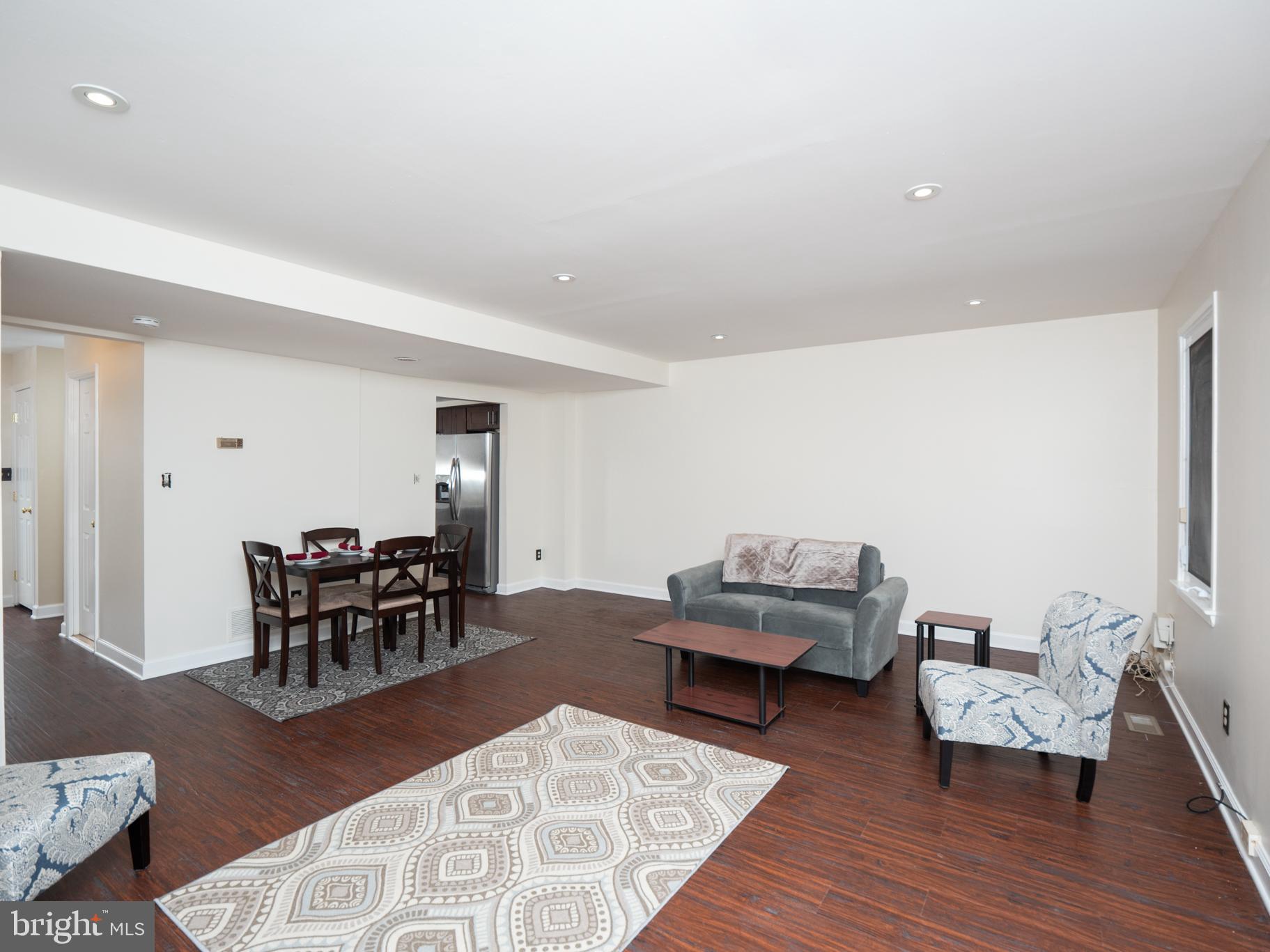 CROFTON SQUARE - Residential