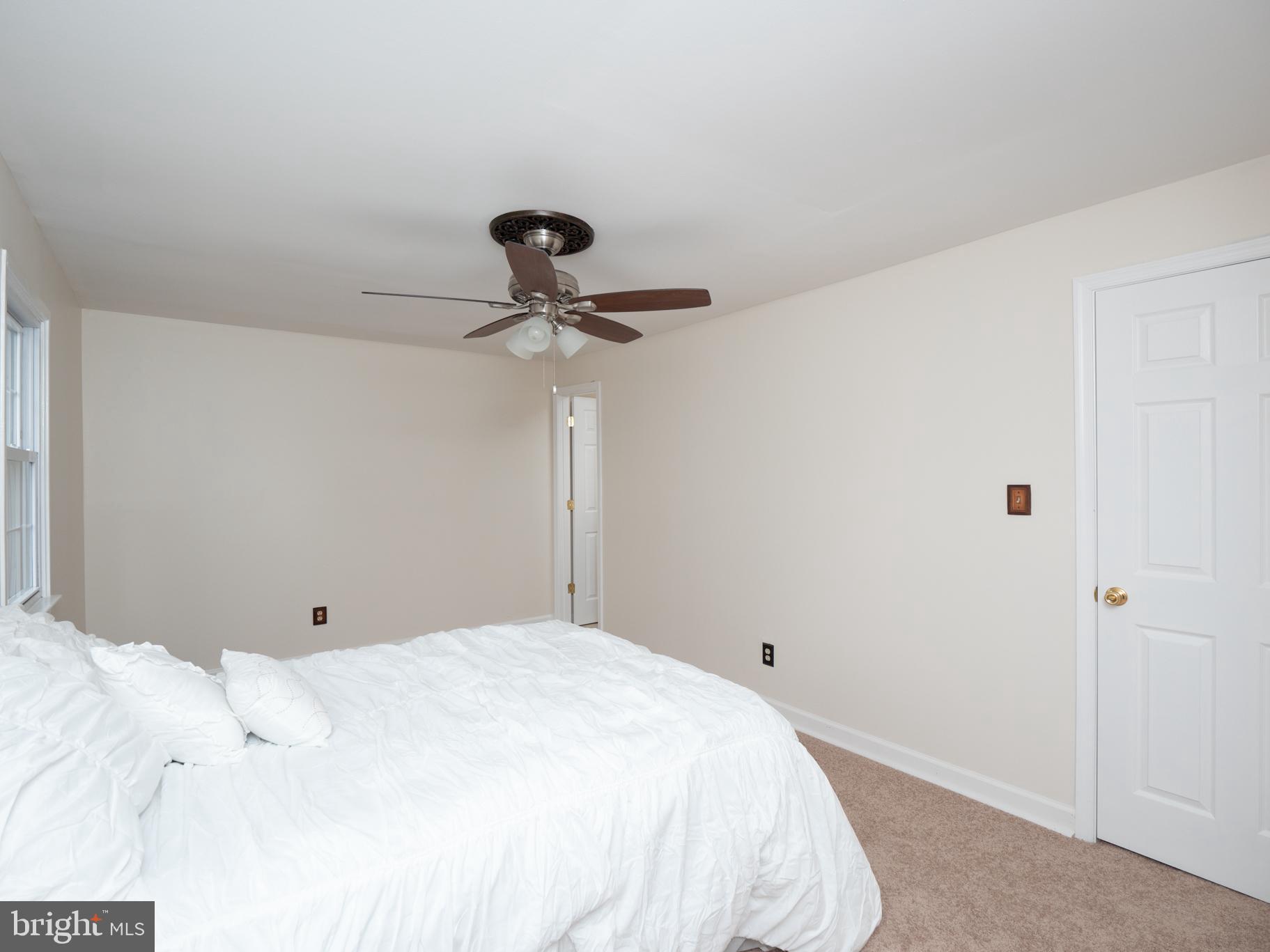 CROFTON SQUARE - Residential