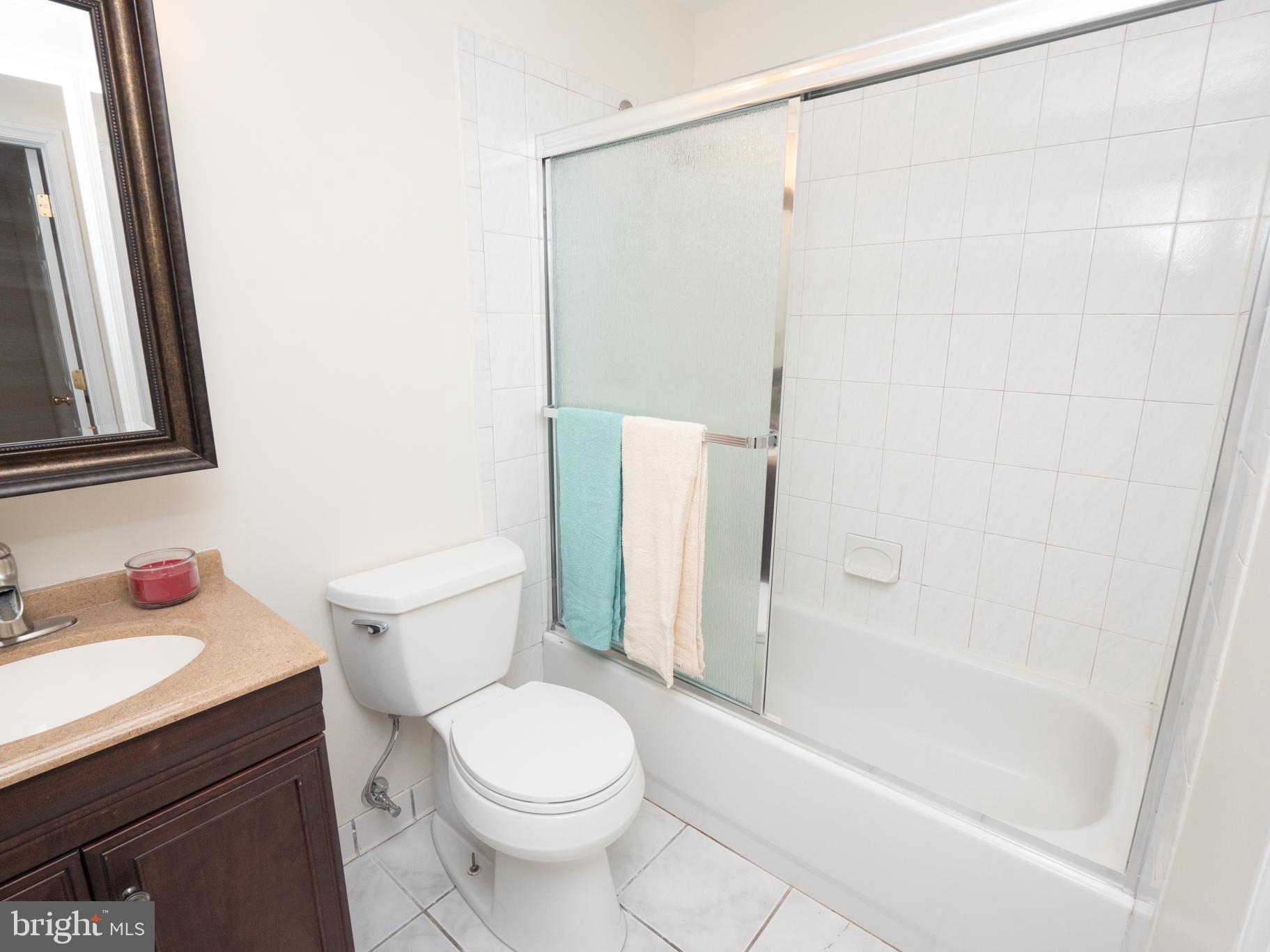 CROFTON SQUARE - Residential