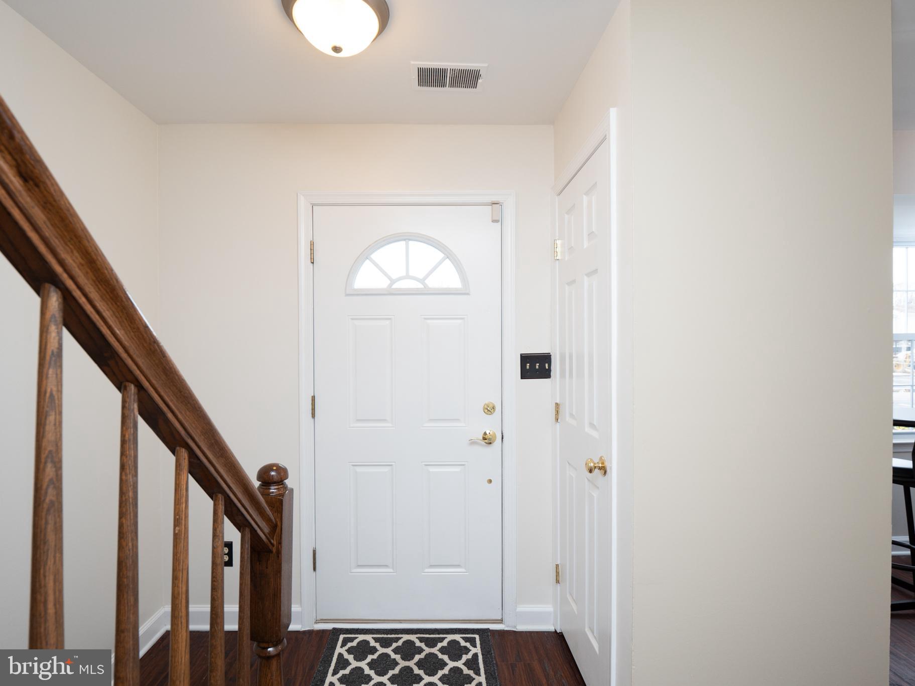 CROFTON SQUARE - Residential