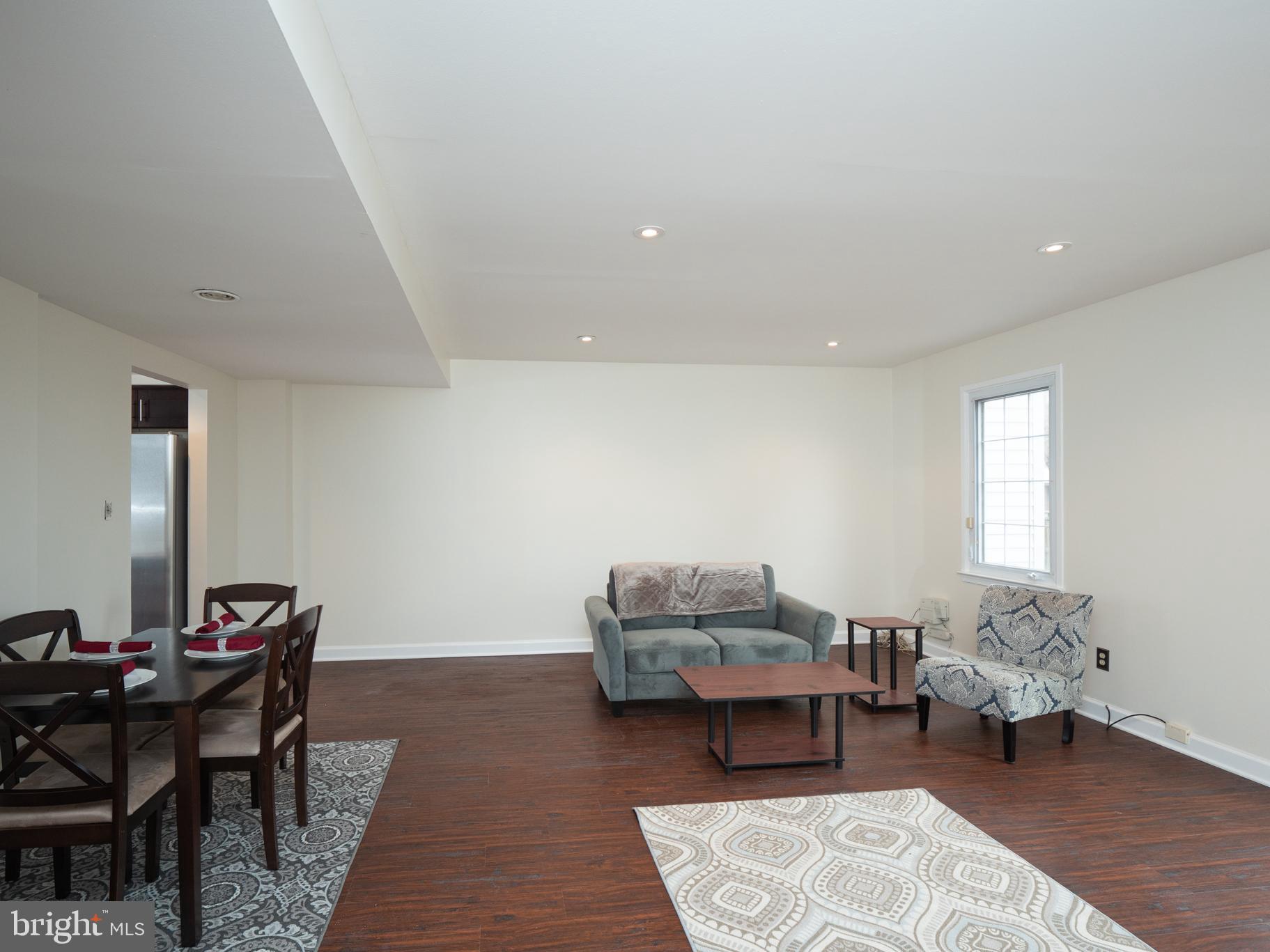 CROFTON SQUARE - Residential