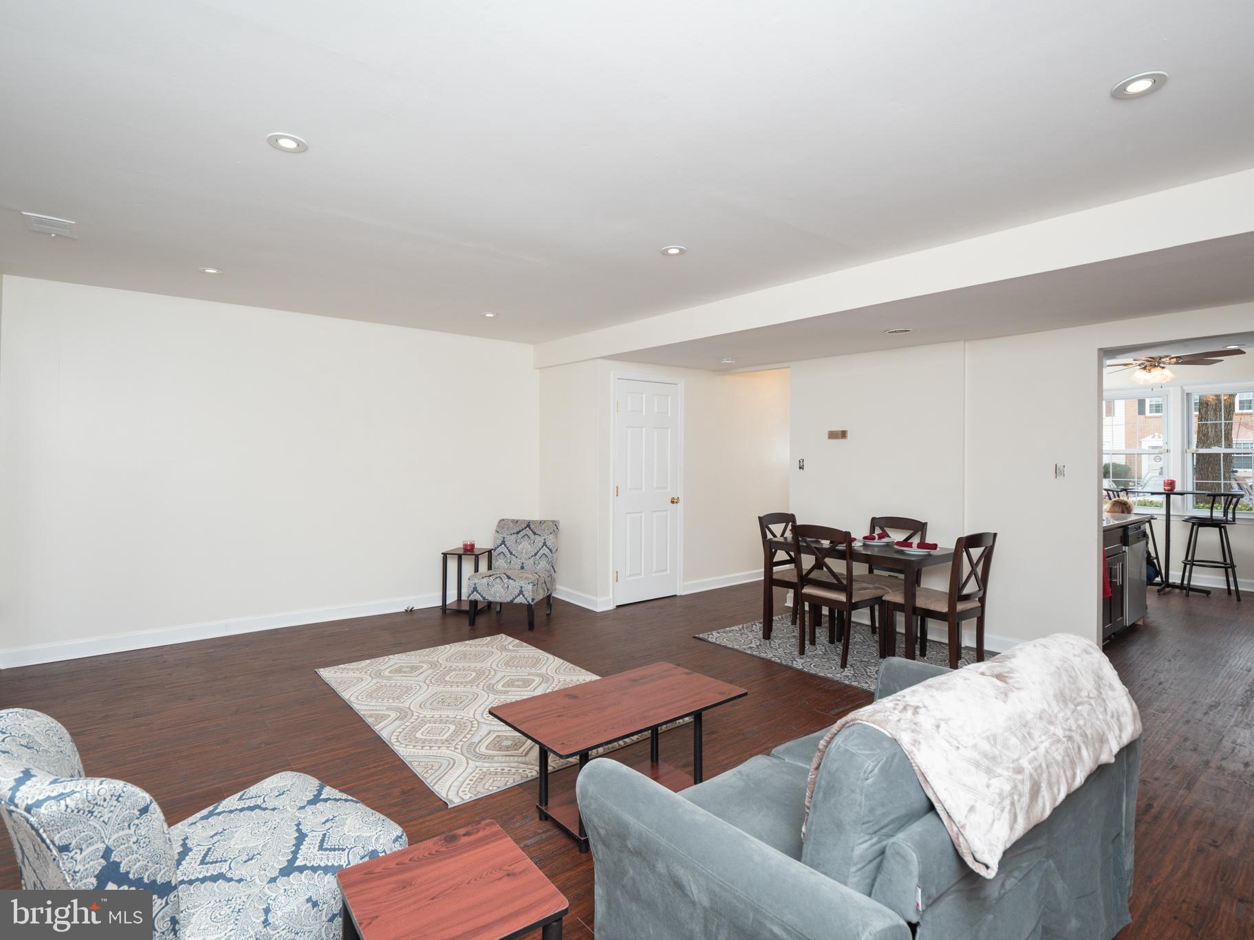 CROFTON SQUARE - Residential