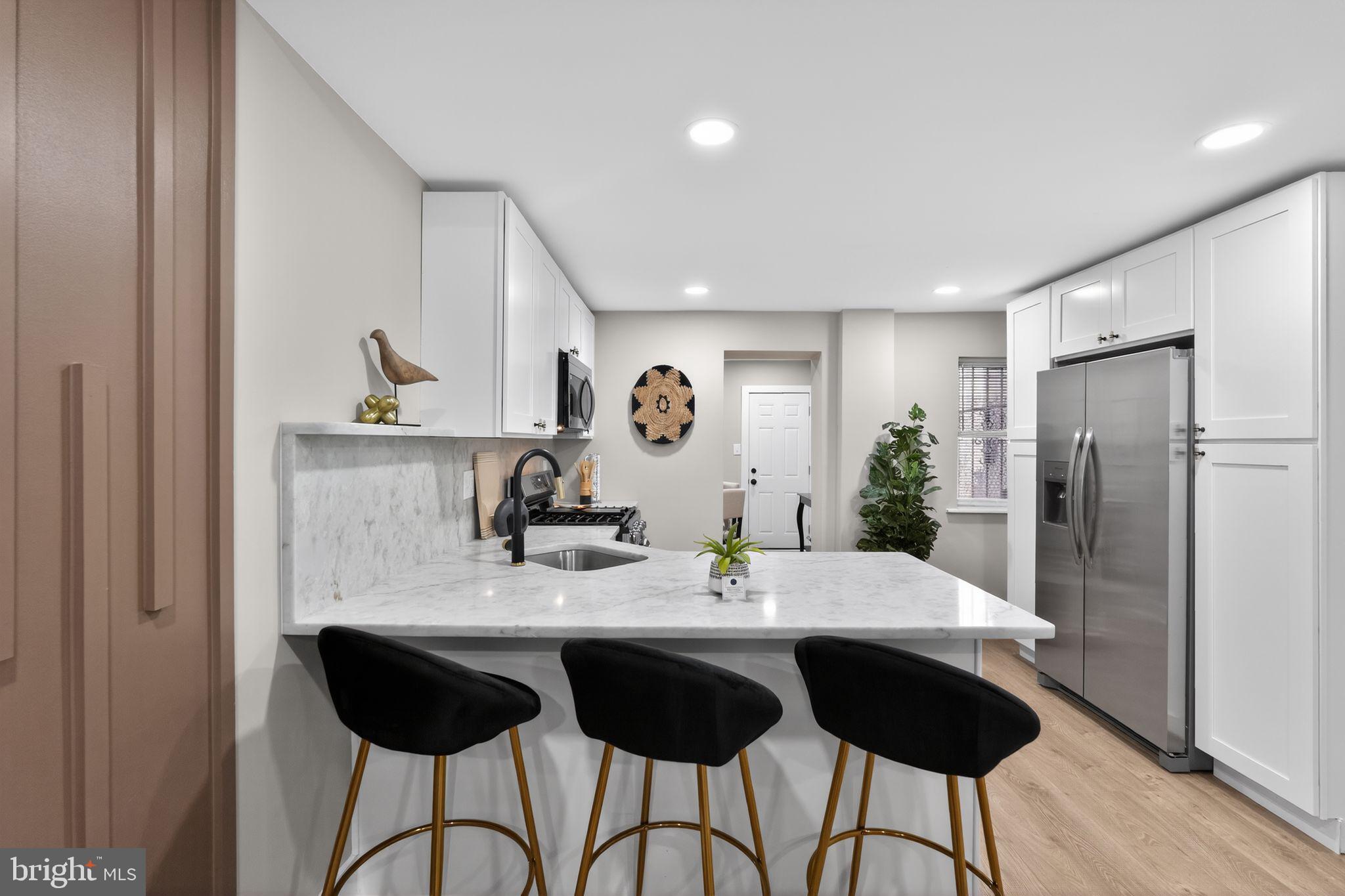 POINT BREEZE - Residential