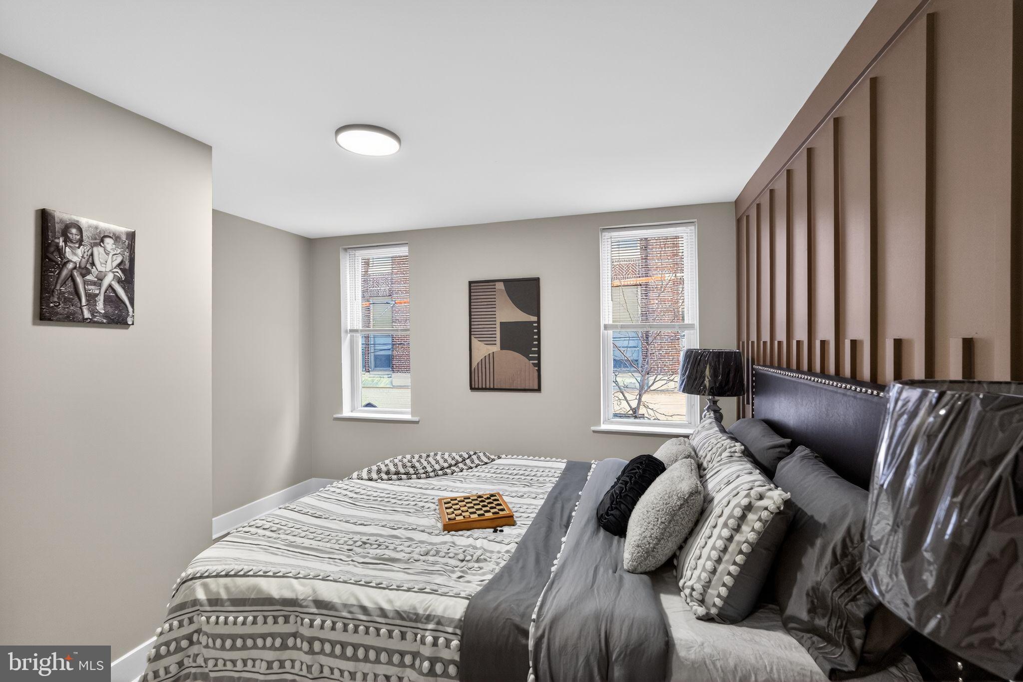 POINT BREEZE - Residential