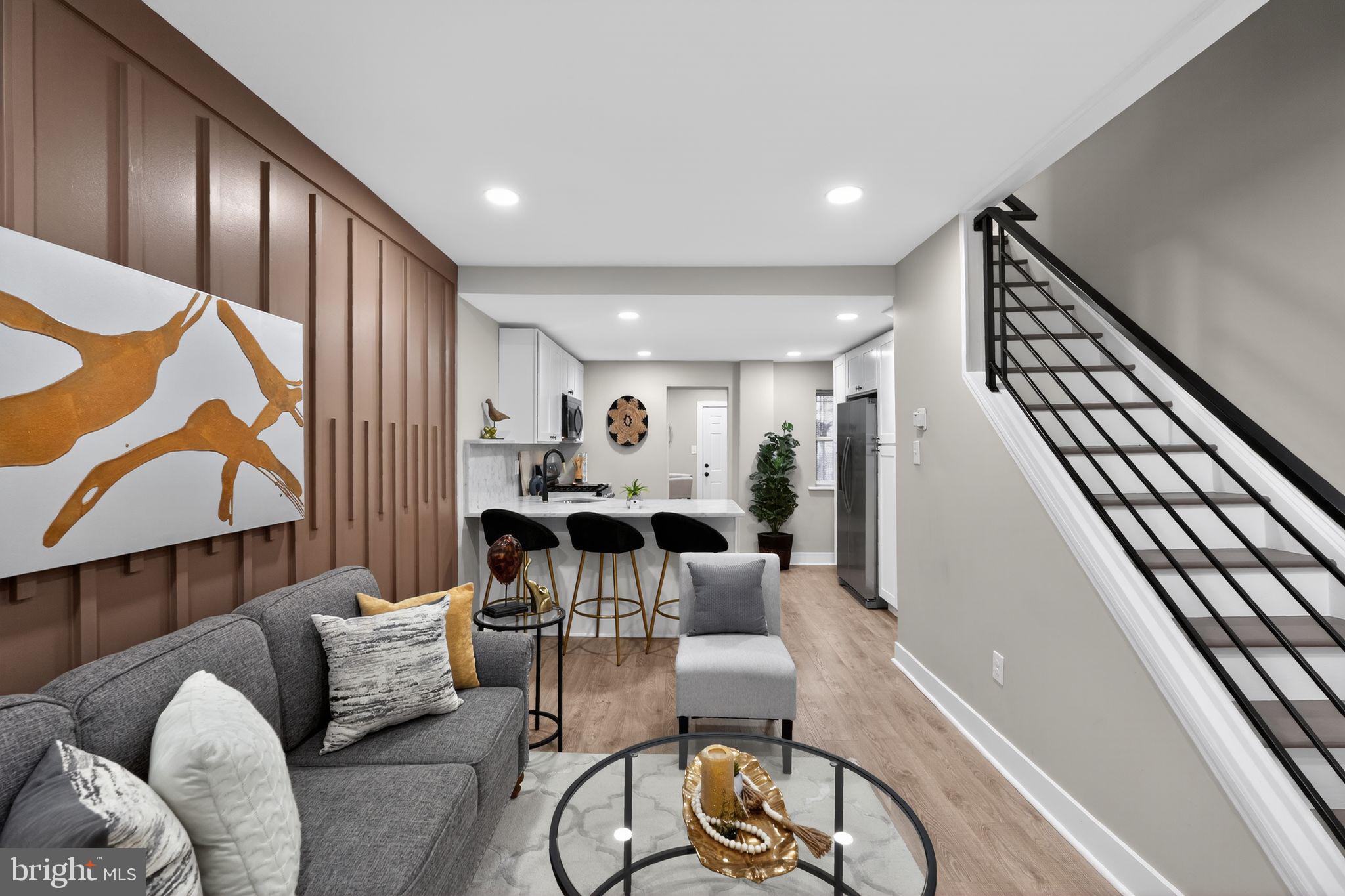 POINT BREEZE - Residential