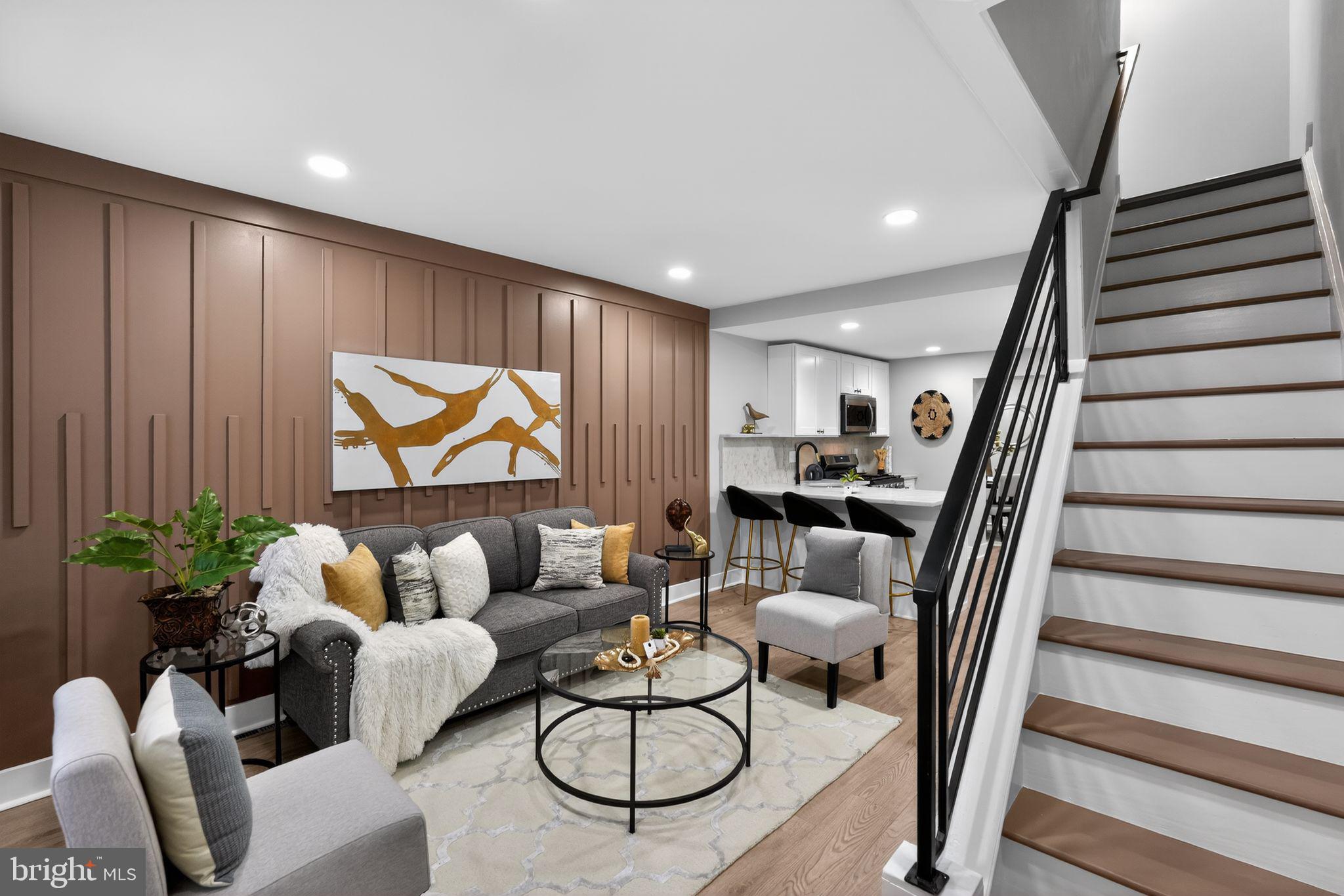 POINT BREEZE - Residential